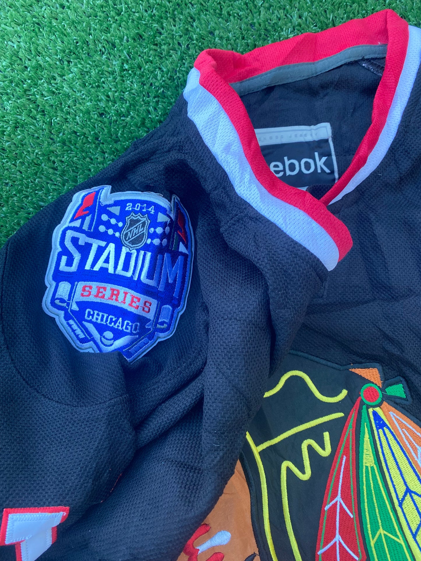 Chicago Blackhawks Ice Hockey NHL USA Large Mans Toews no19 Rare Players Reebok Jersey