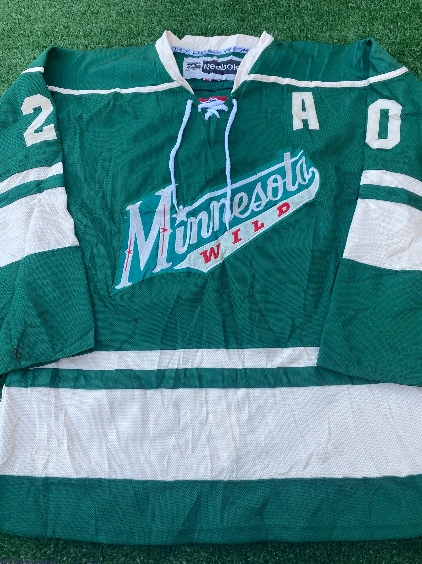 Minnesota Wild USA NHL Ice Hockey Large Mans Suter no20 Rare Fight Strap Reebok Jersey