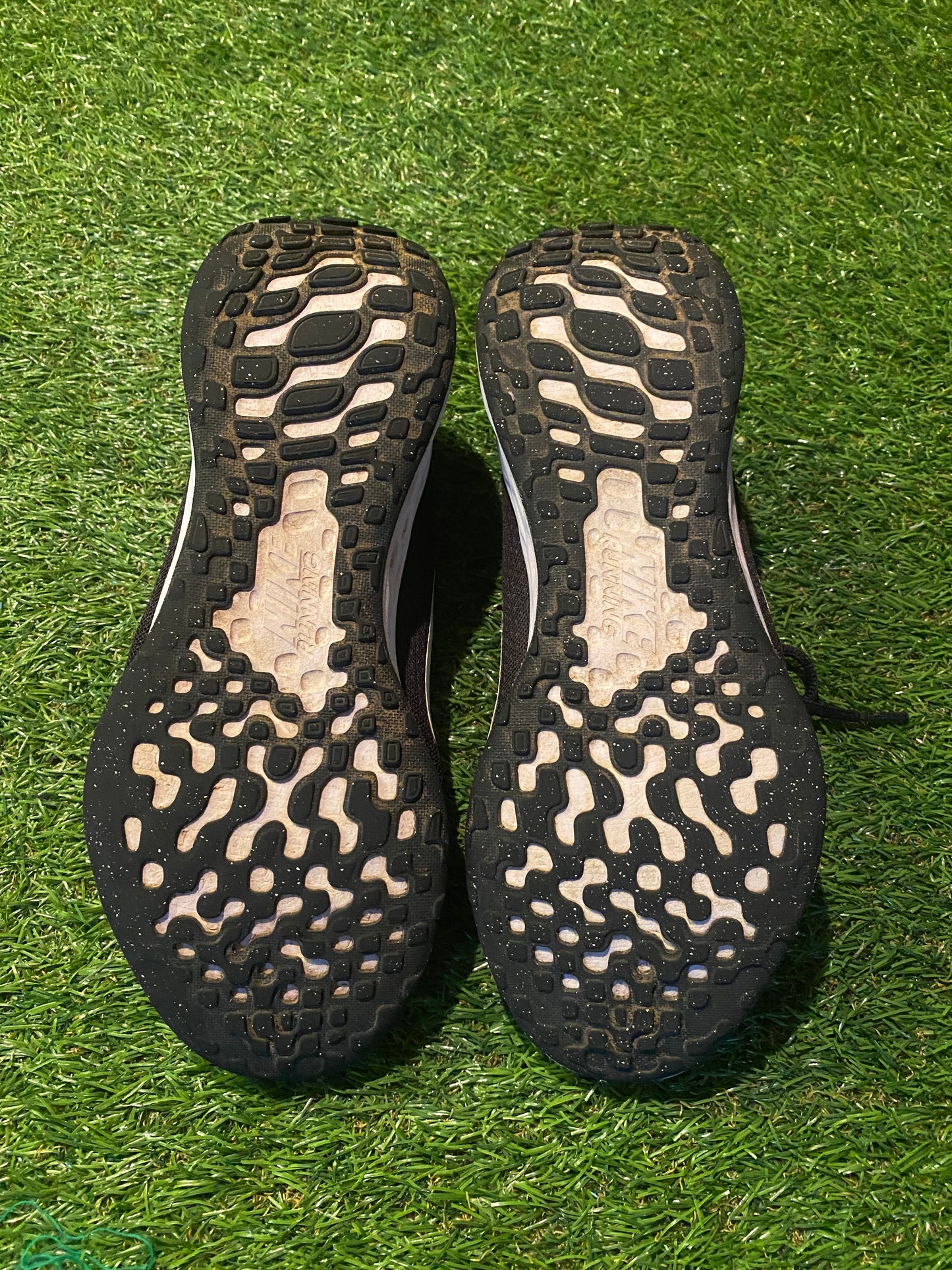 Nike Running Black / White Trainers UK Size 6.5 EU Size 40.5