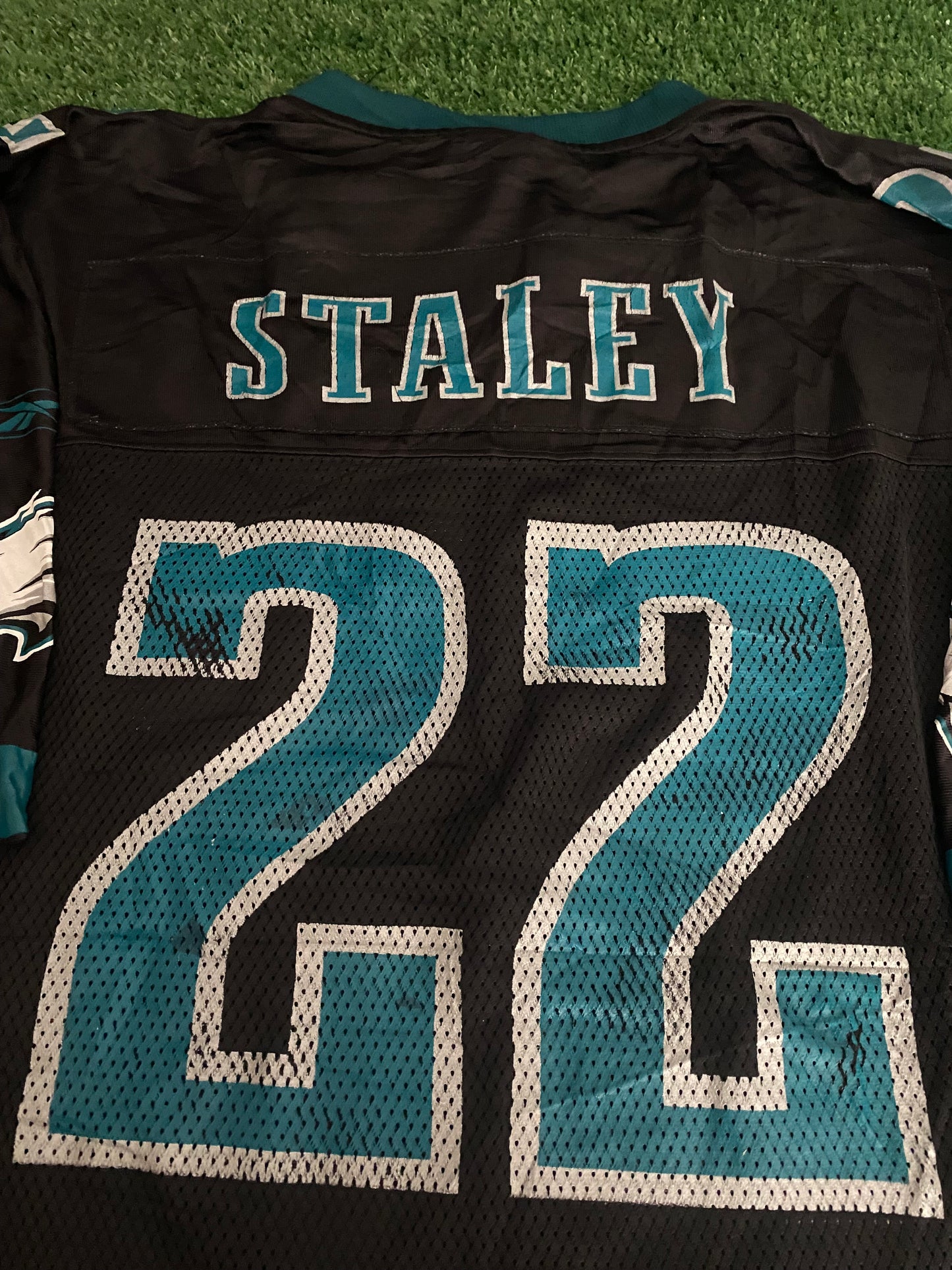Philadelphia Eagles NFL American Football USA XL Extra Large Mans Staley no22 Reebok Jersey