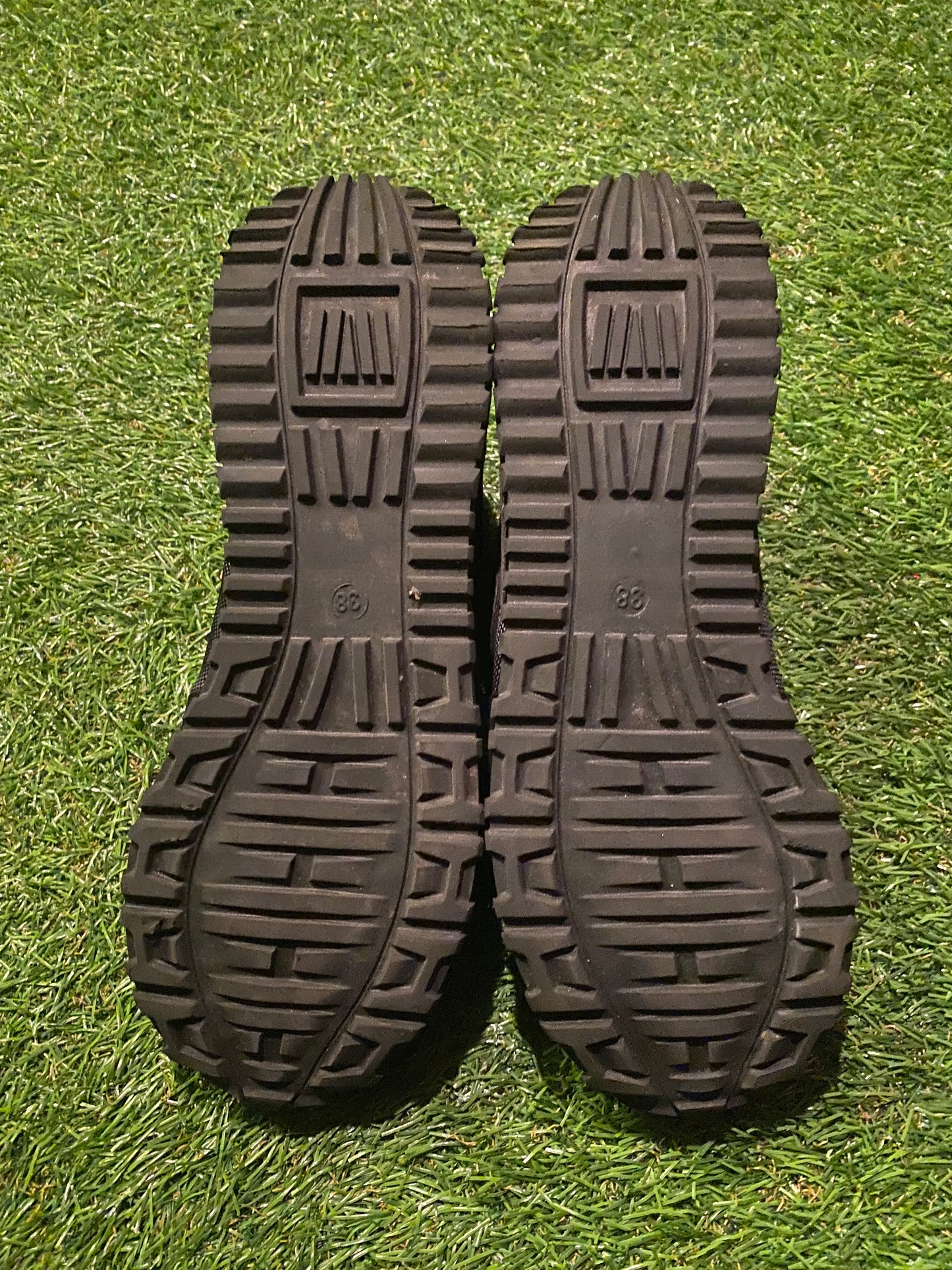 Louis Vuitton Runaway Womans Females Trainers UK Size 5 EU Size 38