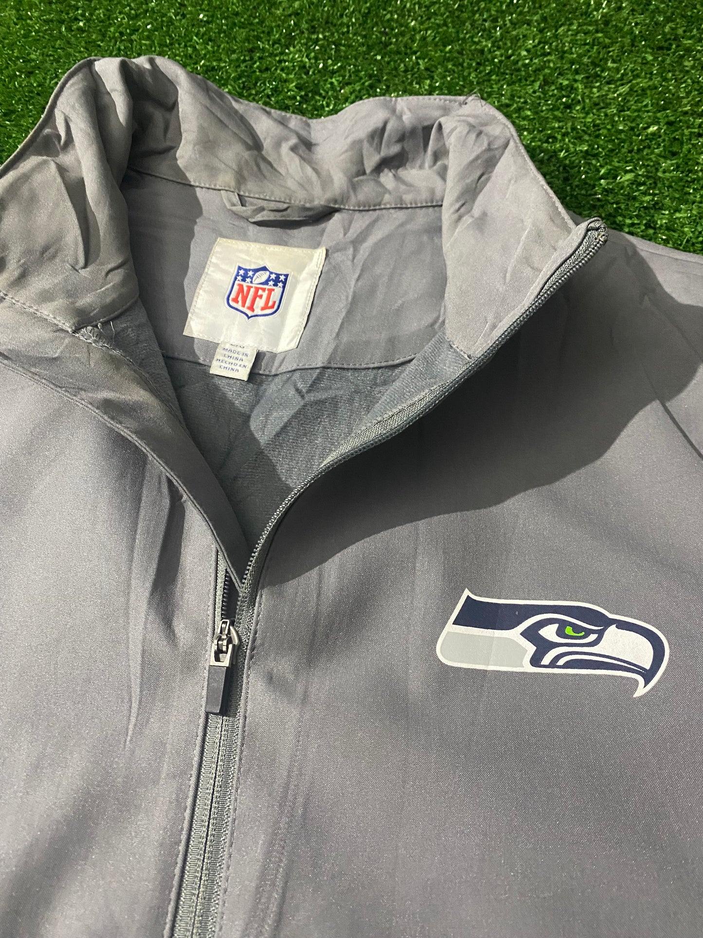 Seattle Seahawks NFL American Football USA Large Mans Full Zip Up Jacket / Coat