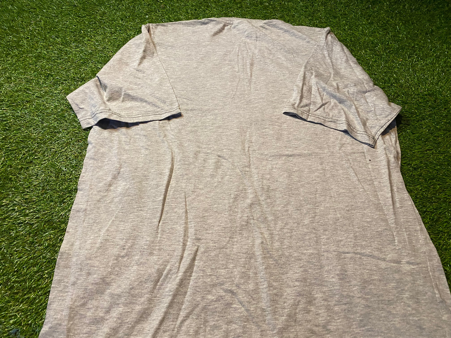 Liverpool FC England Football Soccer XL Extra Large Mans Cotton T Shirt