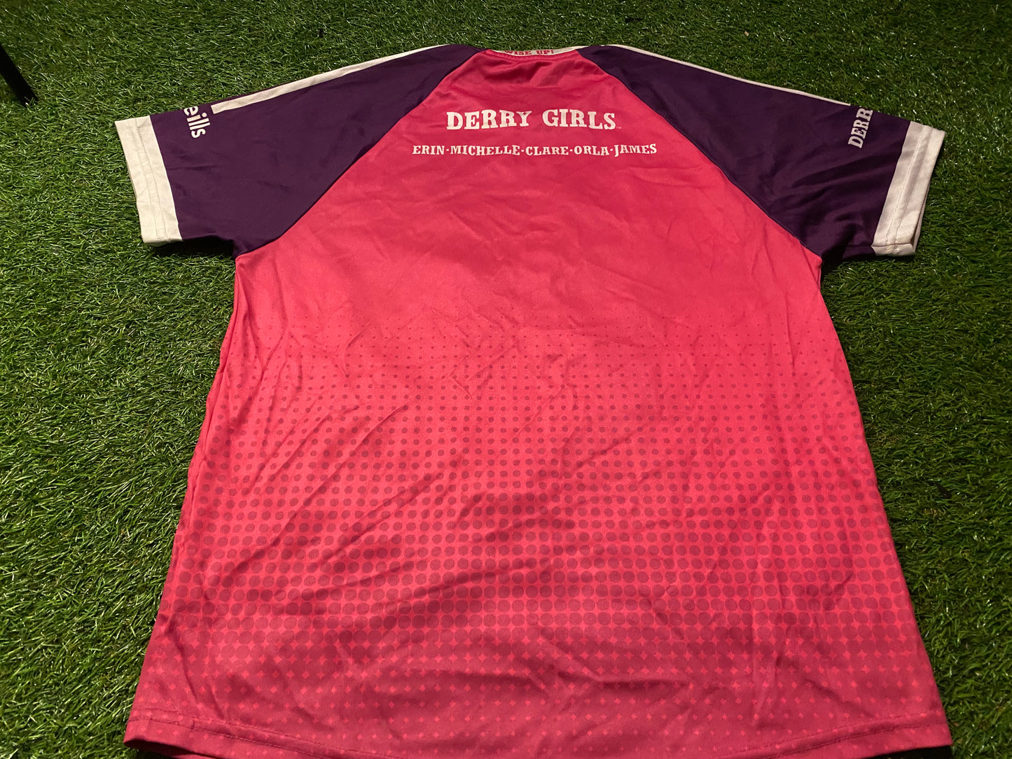 Derry Girls TV GAA Gaelic Football Oneills Adult Womans Females Size 14 XL Jersey