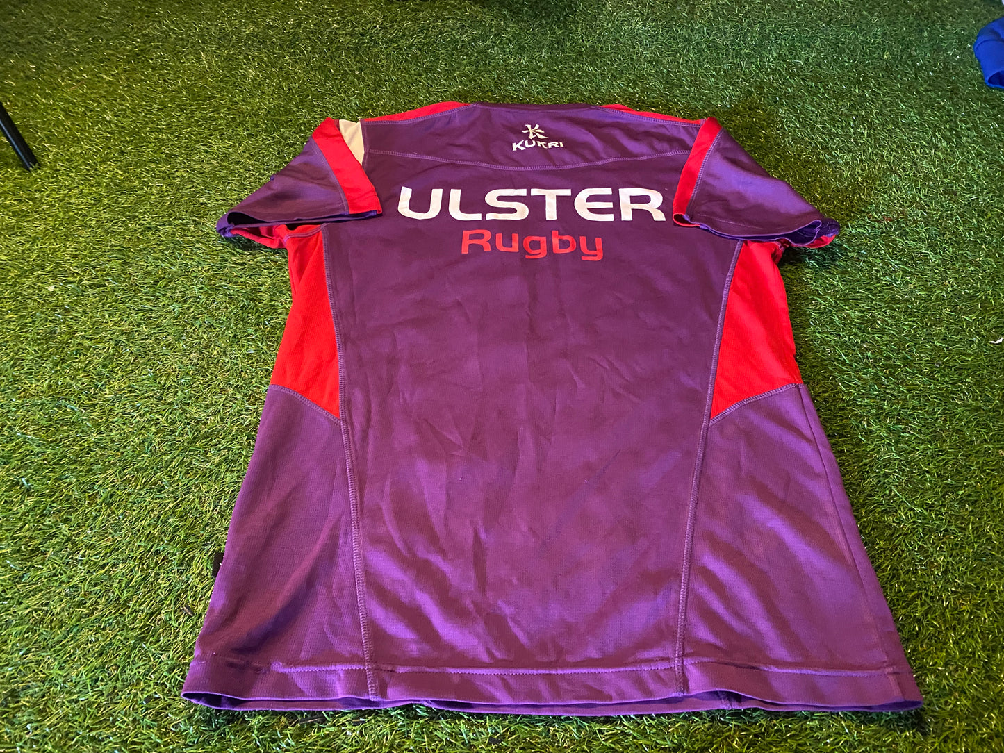 Ulster Northern Ireland Rugby Union Medium Mans Kukri Made Lighter Leisure Jersey