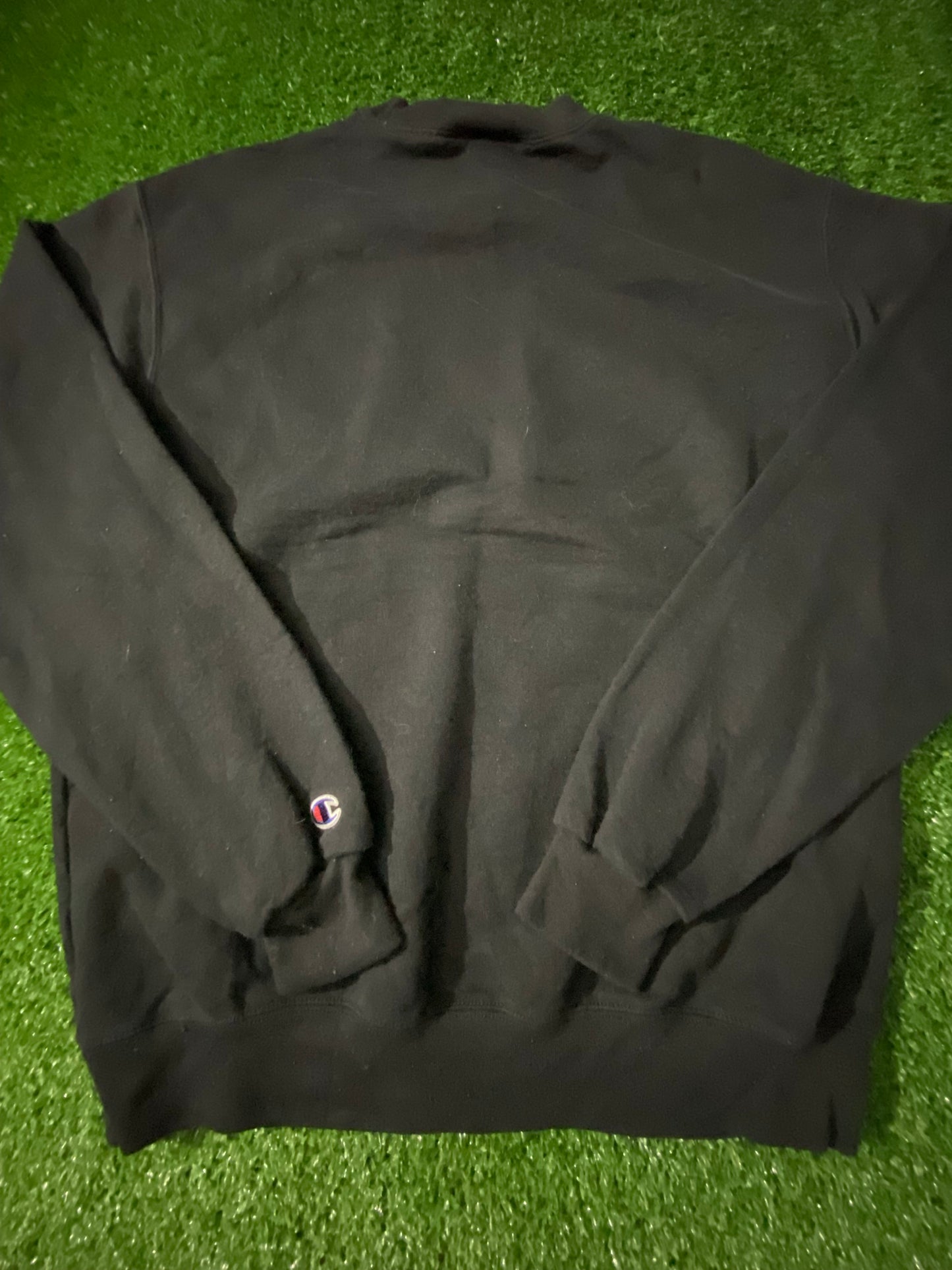 UNB University of New Bruswick USA Medium Mans Vintage Champion Made Sweatshirt