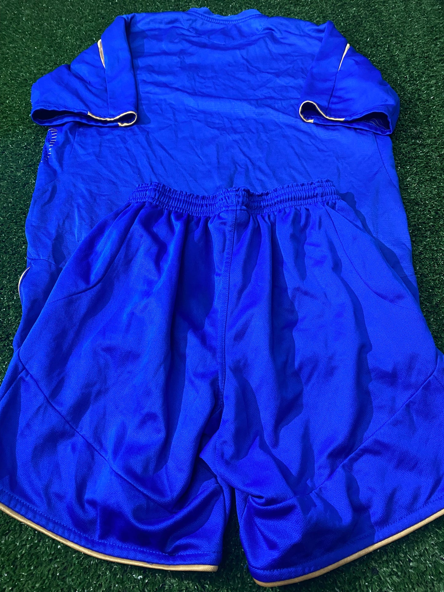 Chelsea England Soccer Football Large Boys 10-12 Year Old Rare Centenary Top & Shorts Set
