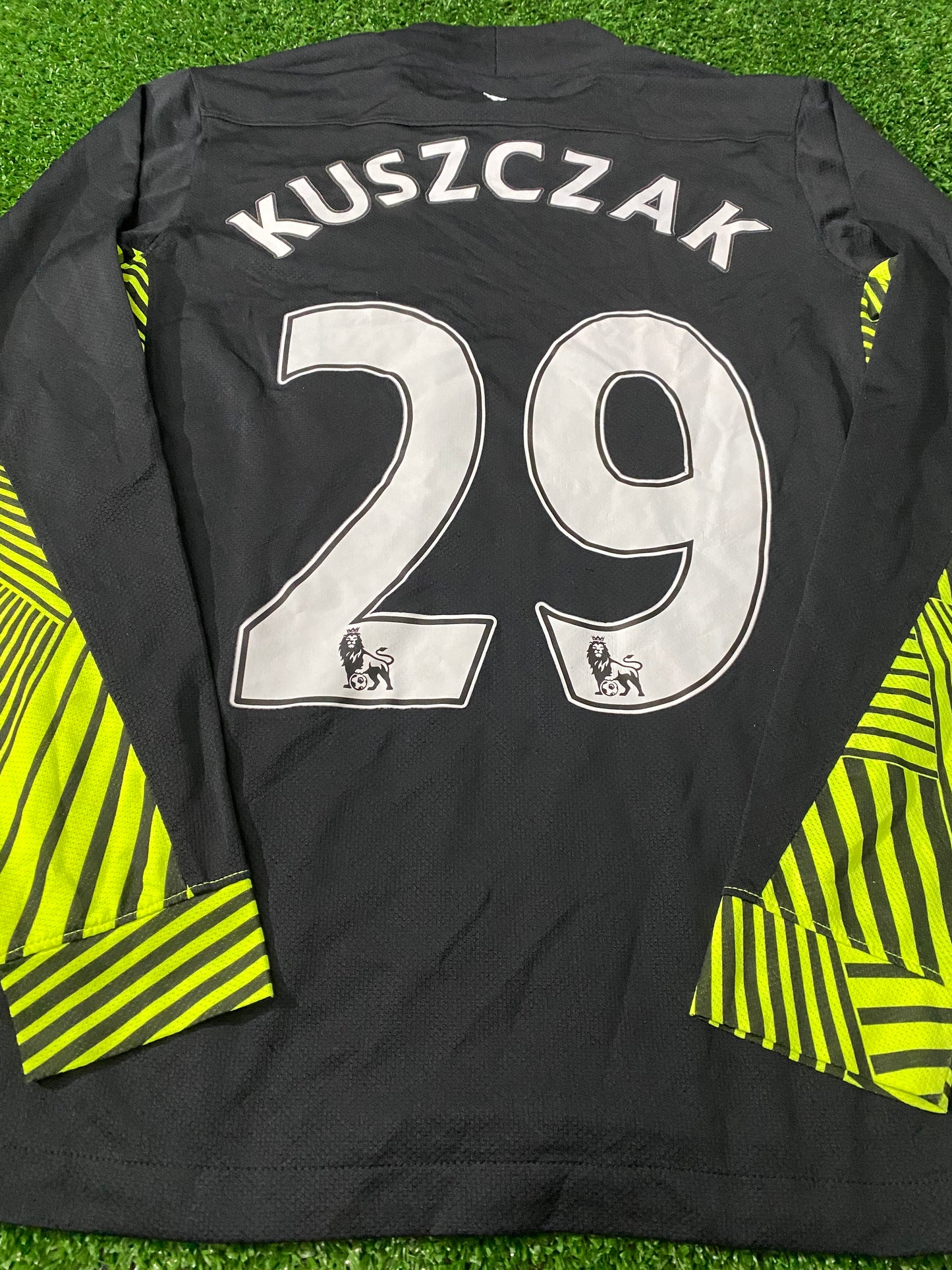 Manchester United England Soccer Football Large Boys 10-12 Year Kuszczak no29 Keepers Jersey