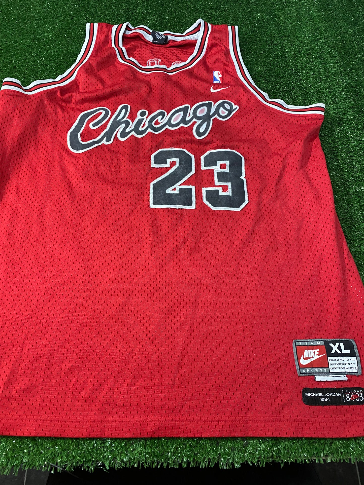 Chicago Bulls NBA Basketball USA XL Extra Large Mans Rare Vintage Nike Made Jordan no23 Jersey