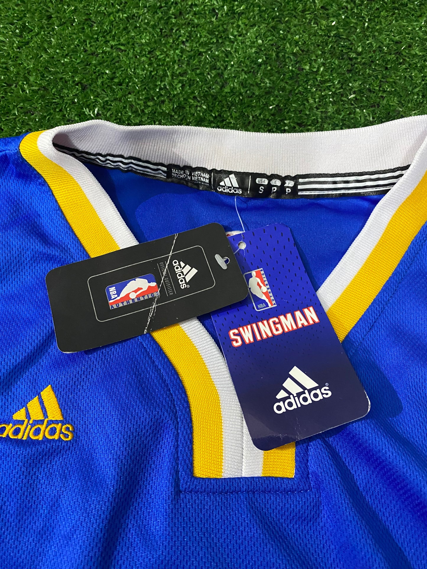 Golden States Warriors USA NBA Basketball Small Mans BNWT NEW Thompson no1 Adidas Jersey