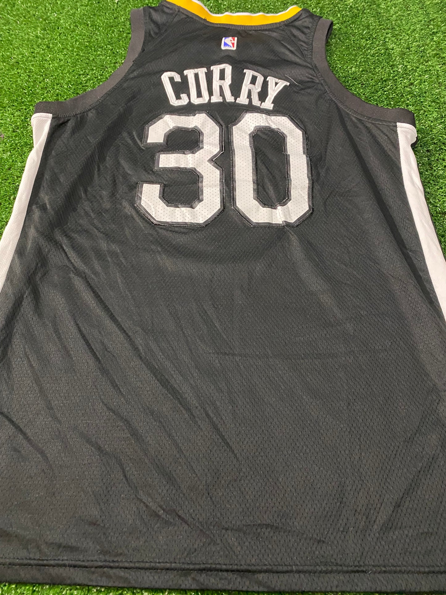 Golden State Warriors USA NBA Basketball Medium Mans The Town Curry no30 Jersey