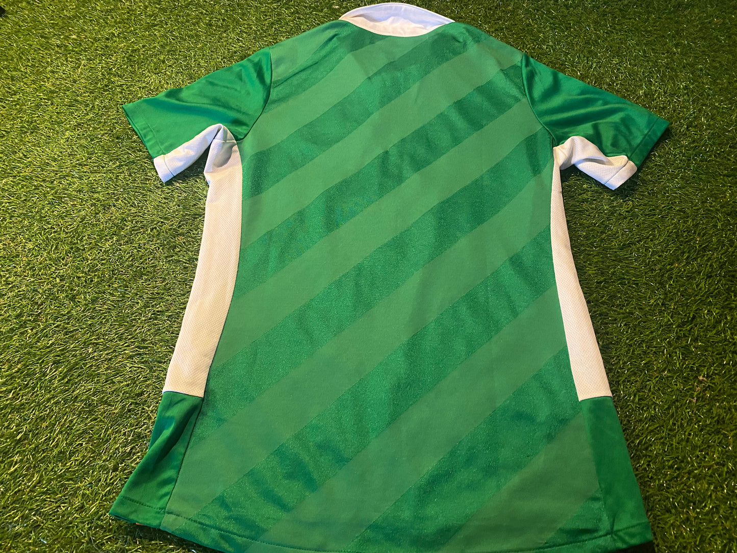 Republic of Ireland Eire Irish Football Soccer Small Mans Umbro Made Home Jersey
