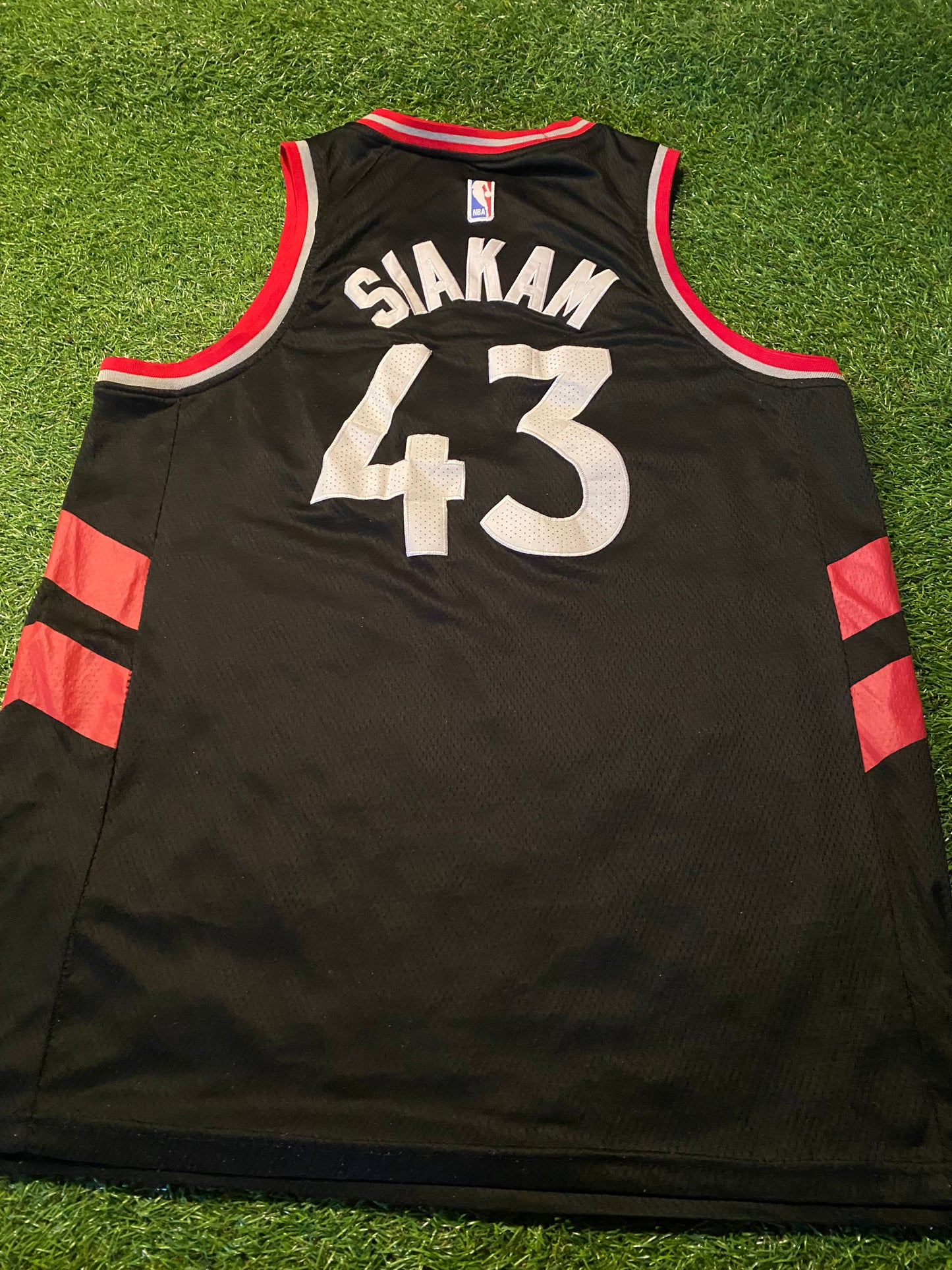 Toronto Raptors NBA Basketball USA Canada Large Mans Nike Swingman Siakam 43 Jersey