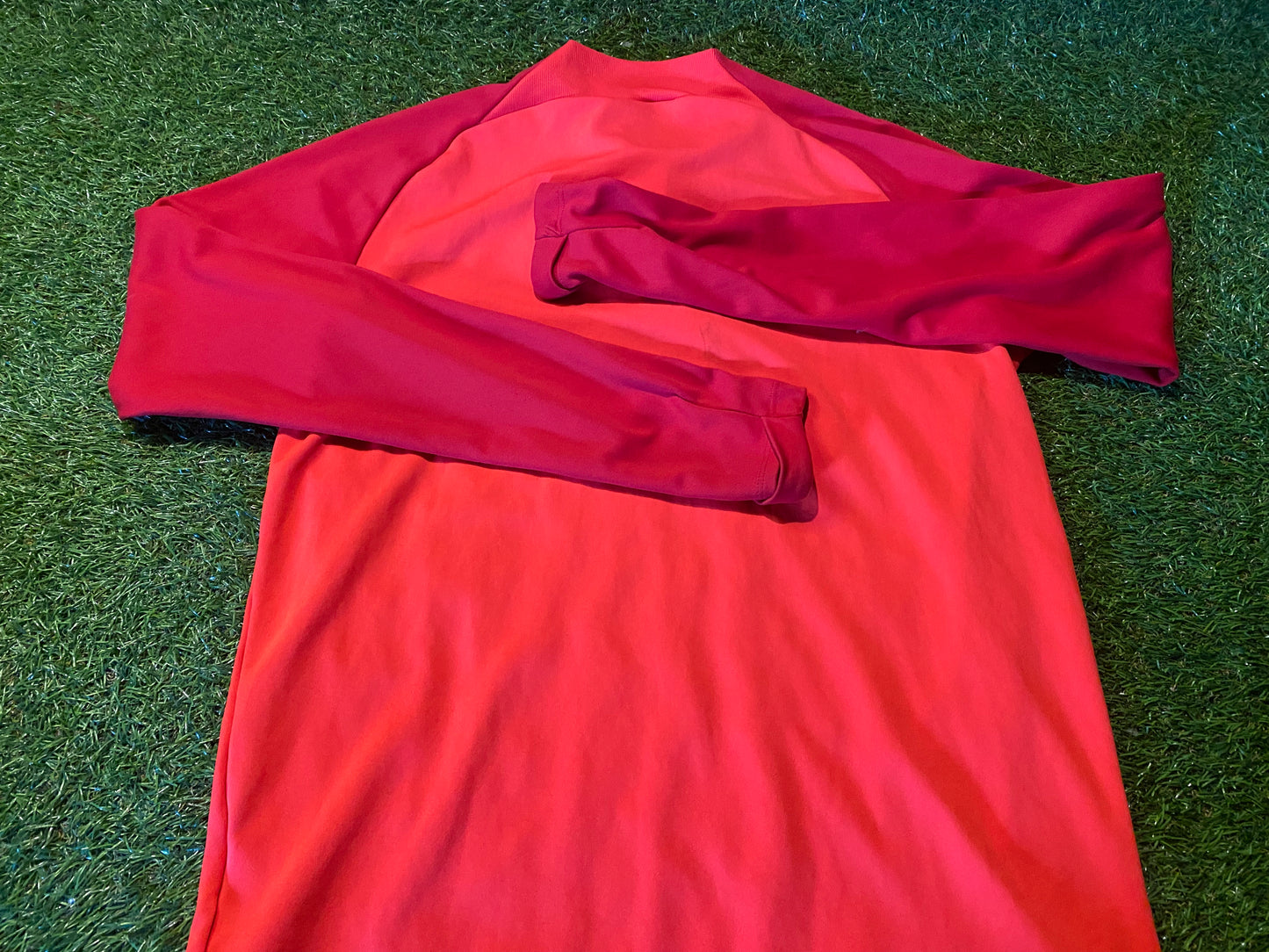 Larne FC Ulster Northern Ireland Soccer Football Small Mans Nike Over Training Top