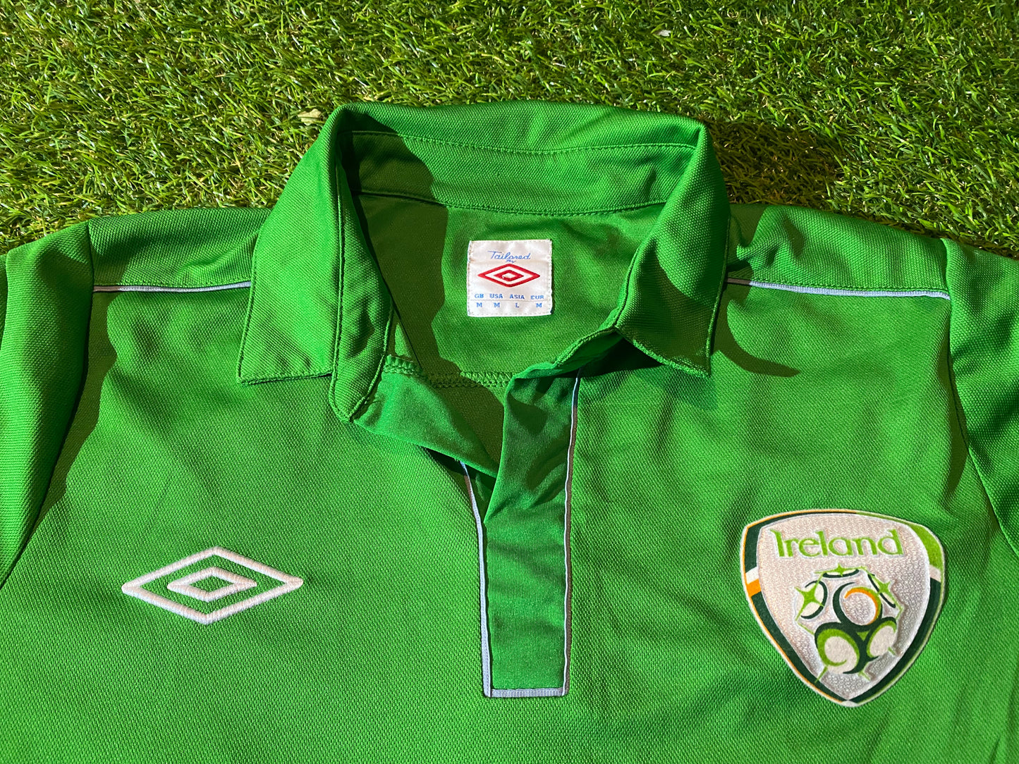 Republic of Ireland Football Soccer Medium Mans Umbro Made Leisure Polo Jersey