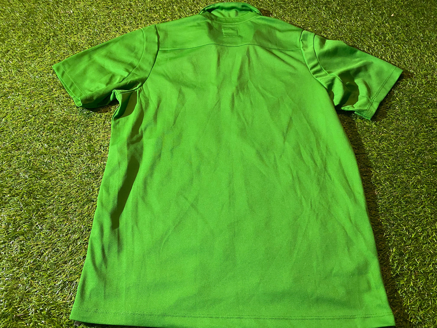 Republic of Ireland Football Soccer Medium Mans Umbro Made Leisure Polo Jersey