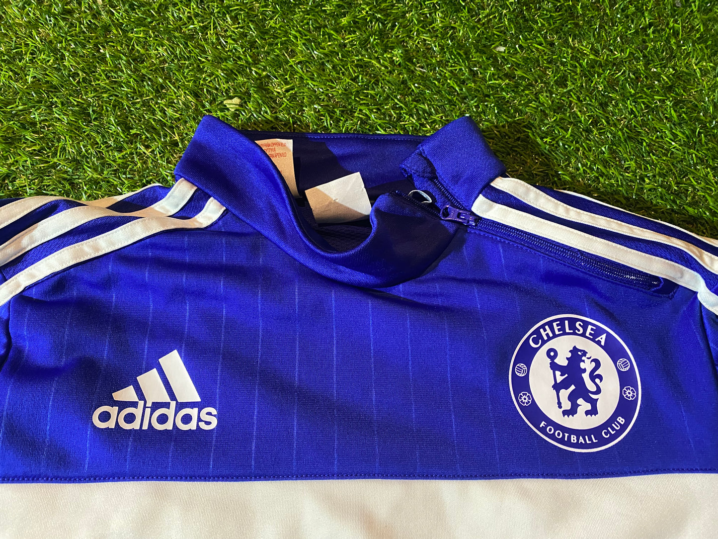 Chelsea FC England Football Youths 15-16 Year Old / Small Mans Adidas Made Training Top