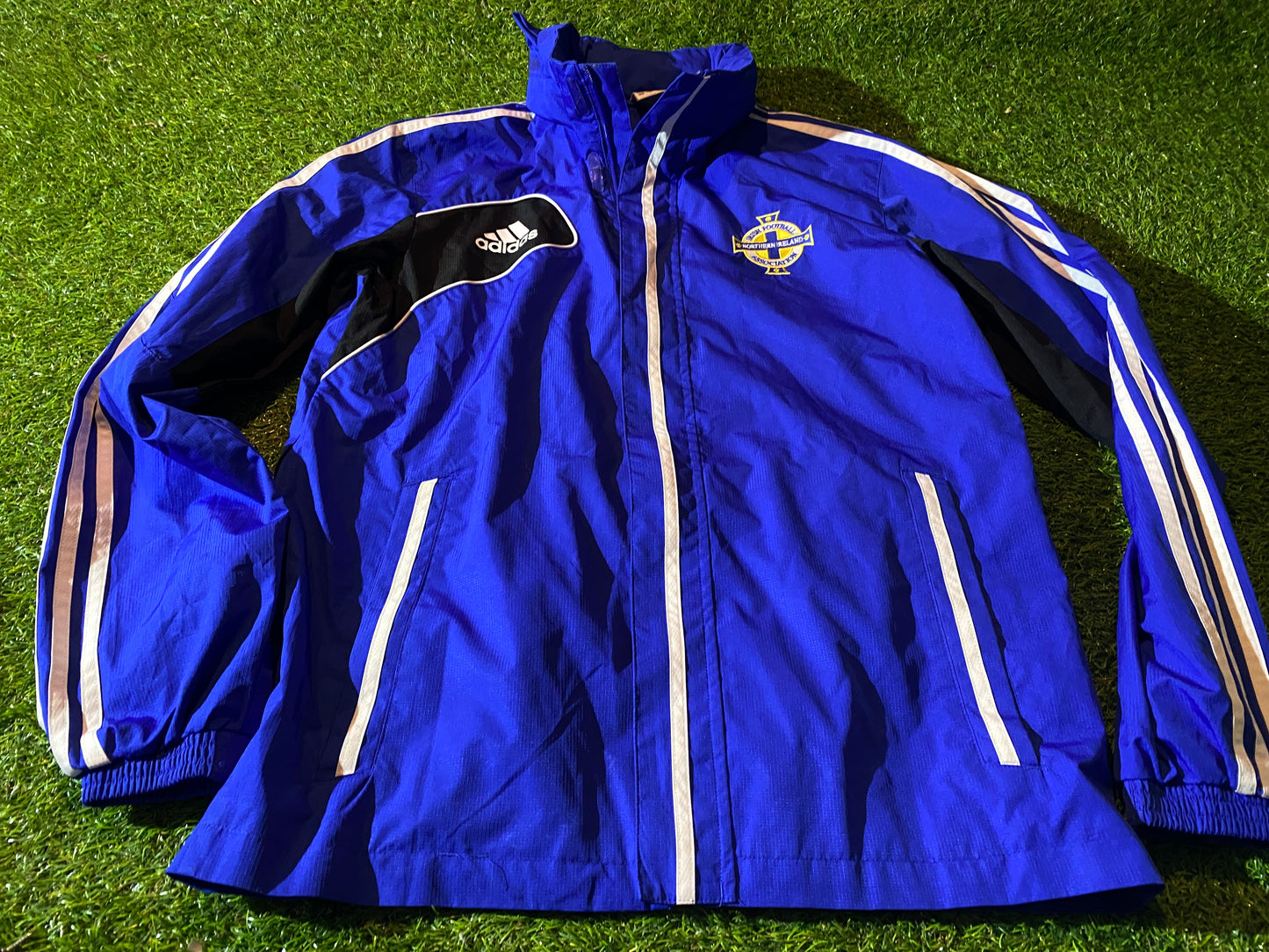 Northern Ireland GAWA Football Soccer Medium mans Breathable Lined Hooded Winter Coat