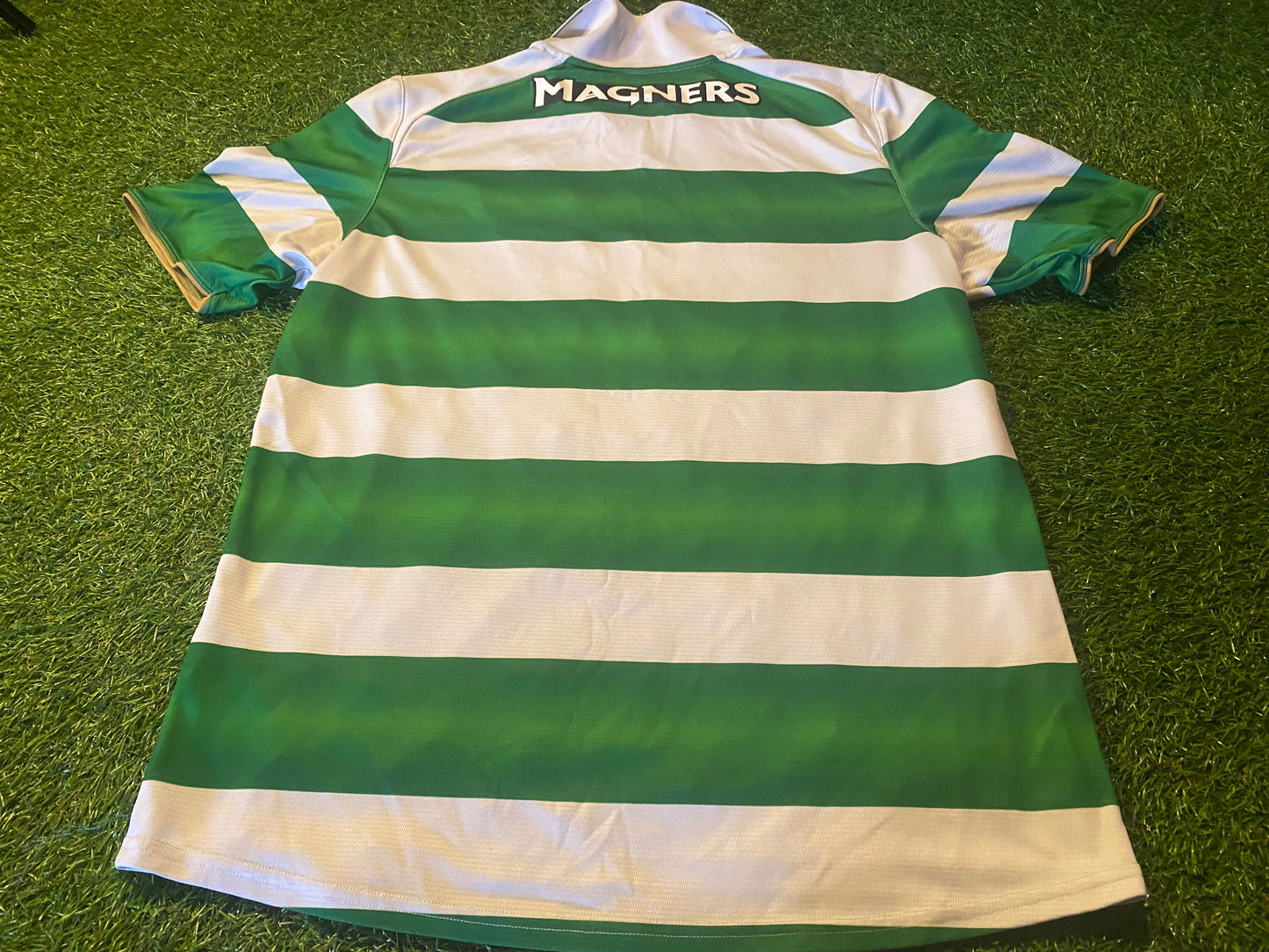 Celtic FC Scotland Football Soccer Medium Mans New Balance Made 2016 Home Jersey