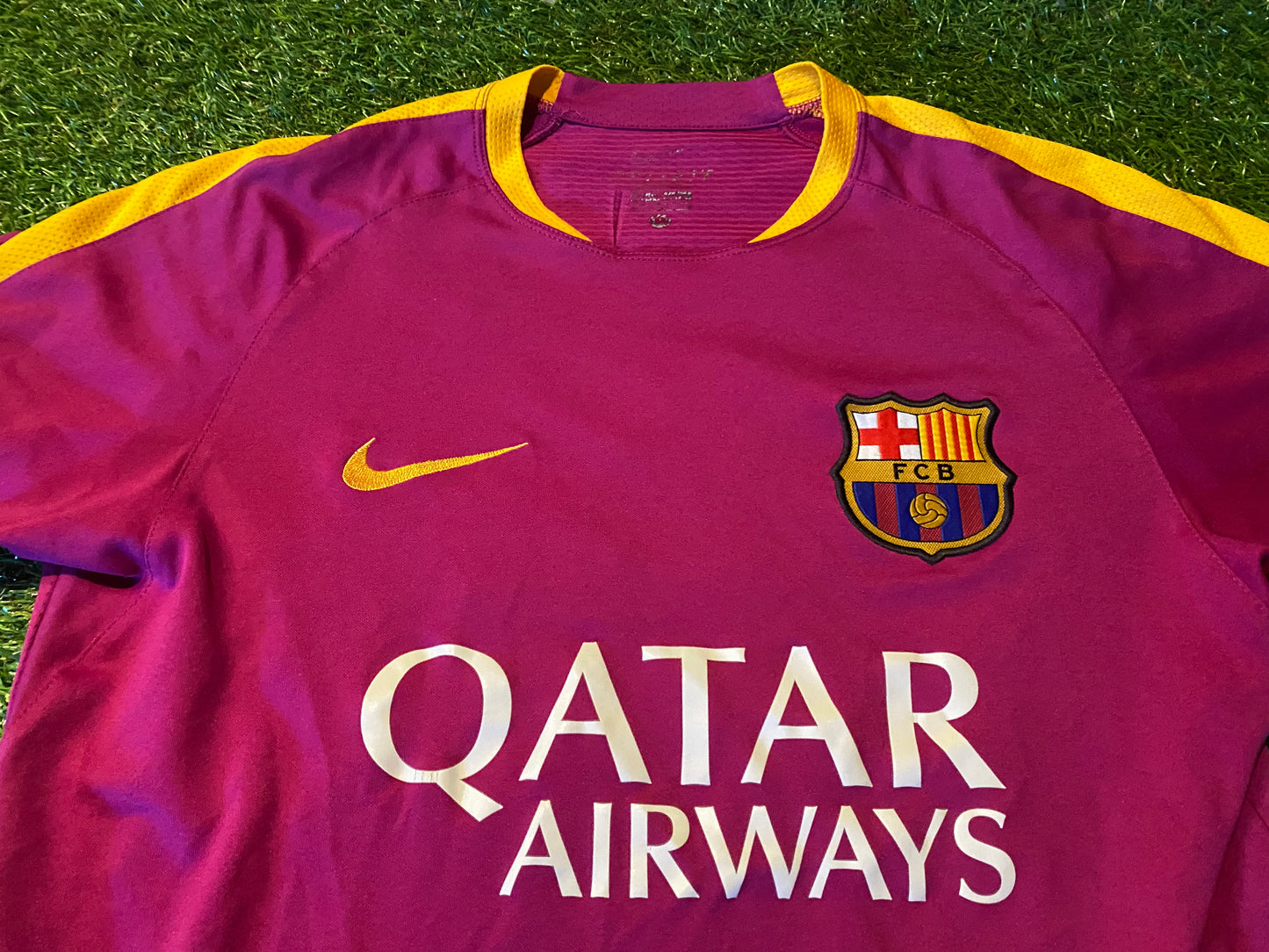 FCB Barcelona Spain Espana Football Soccer Medium Mans Nike Made Leisure Jersey