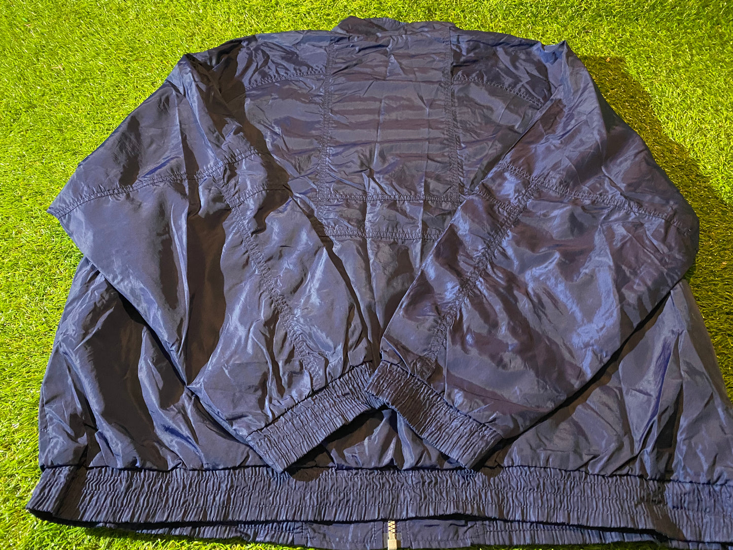 Nike Sports Vintage Big XL Extra Large Mans Breathable Lined Lighter Zip Up Jacket / Coat