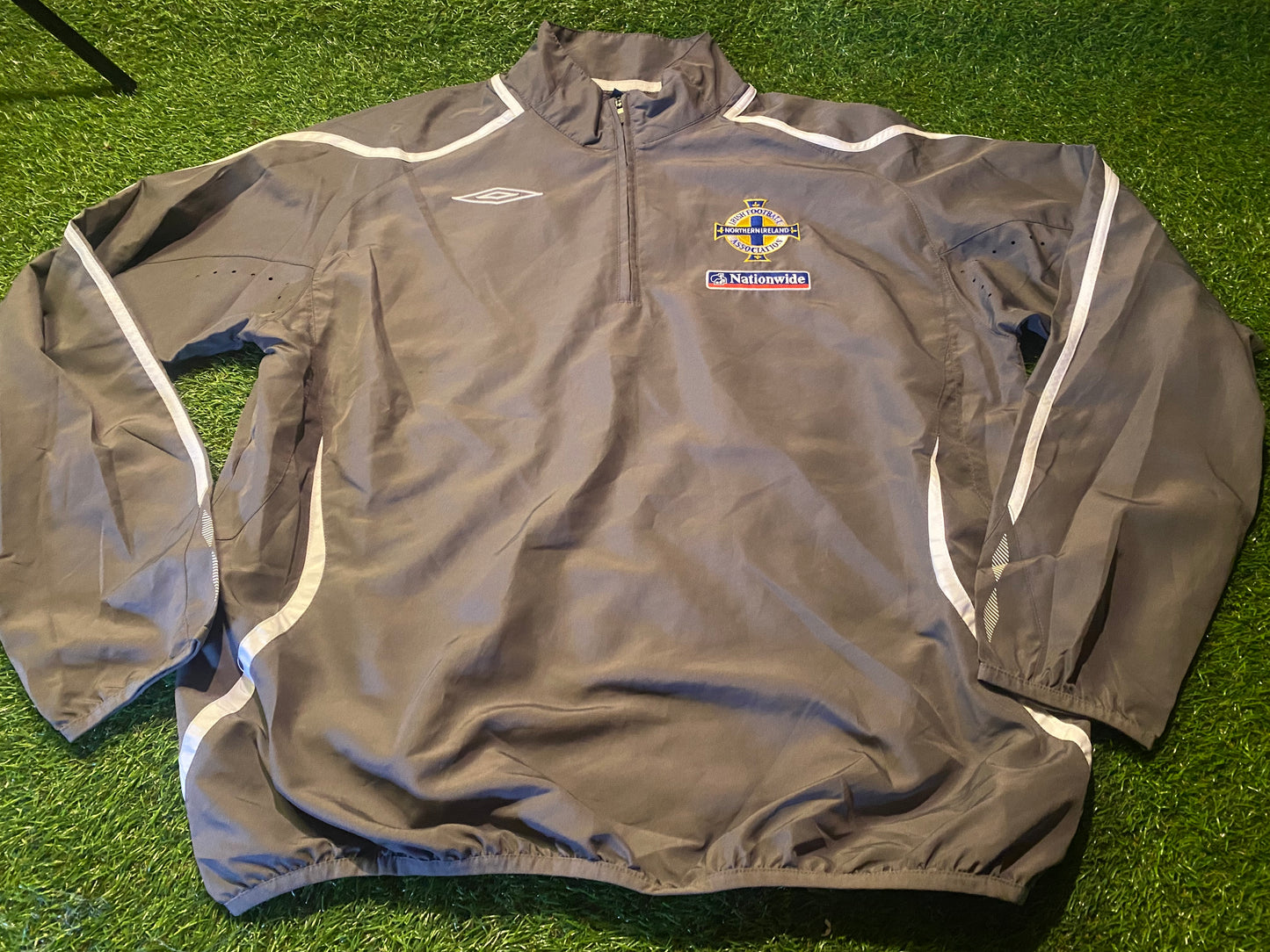 Northern Ireland Football Ulster Soccer XL Extra Large Mans Light Windbreaker Lined Top