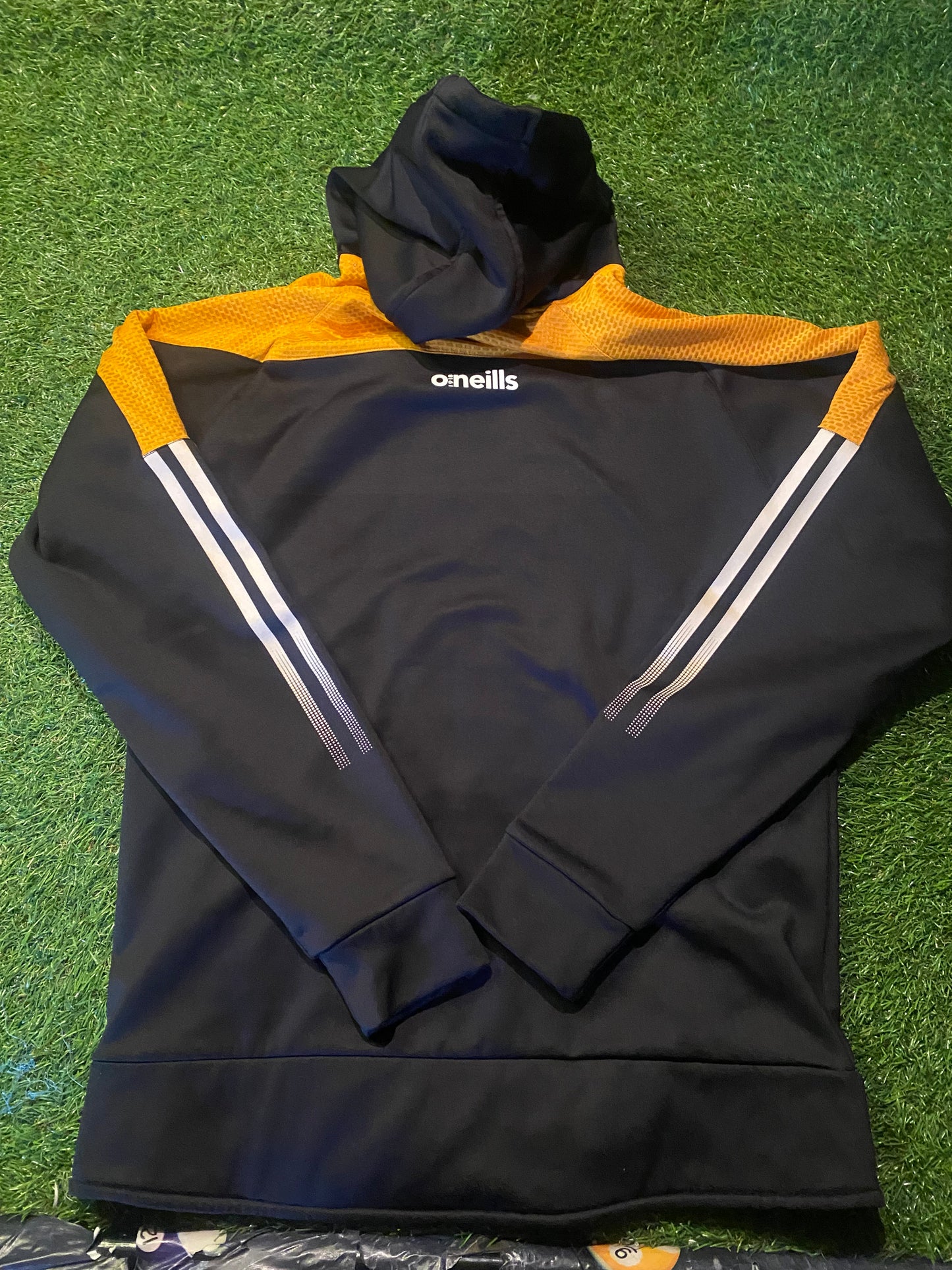Kilkenny Eire Irish Ireland GAA Gaelic Football Hurling Medium Mans Over Top / Jersey