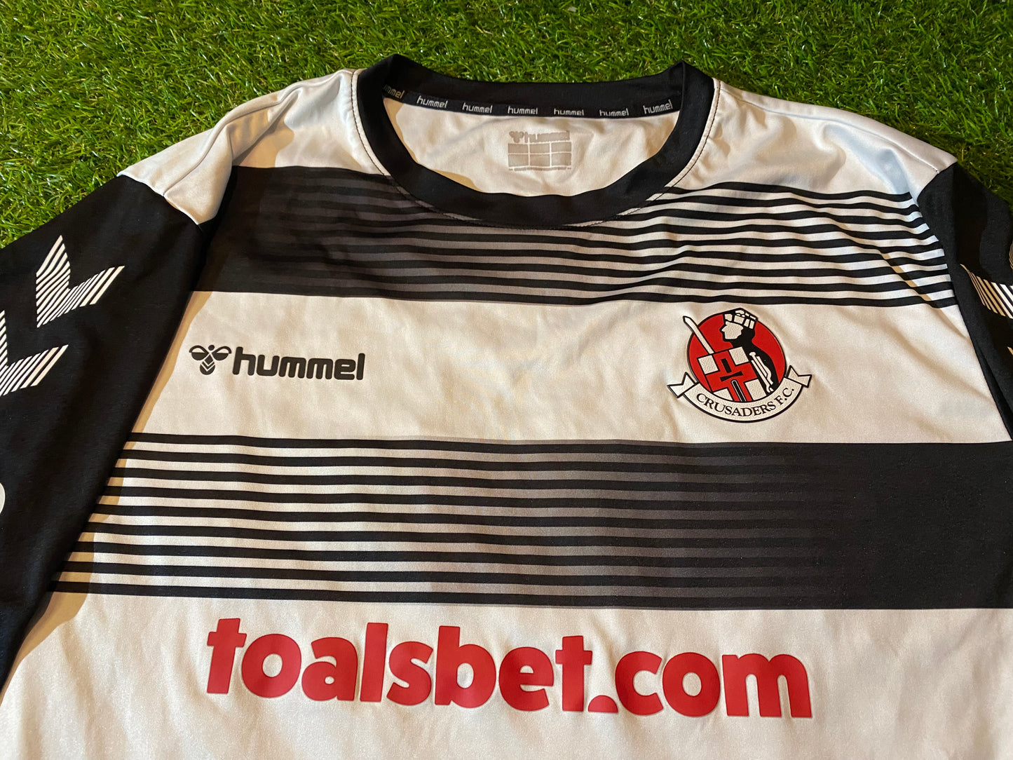 Crusaders FC Northern Ireland Football XL Extra Large Mans Hummel Made Away Jersey