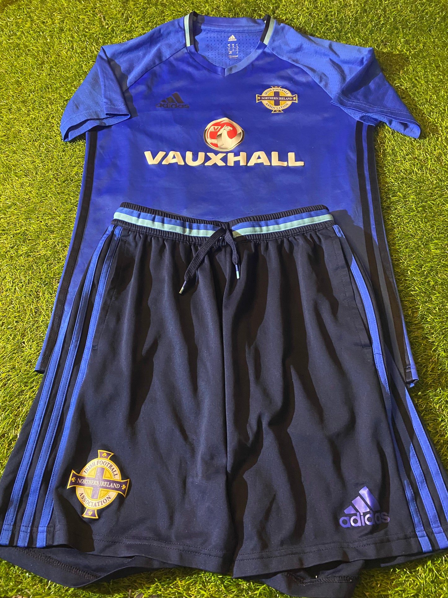 Northern Ireland Football Ulster GAWA Medium Mans Adidas Top & Shorts Training Set