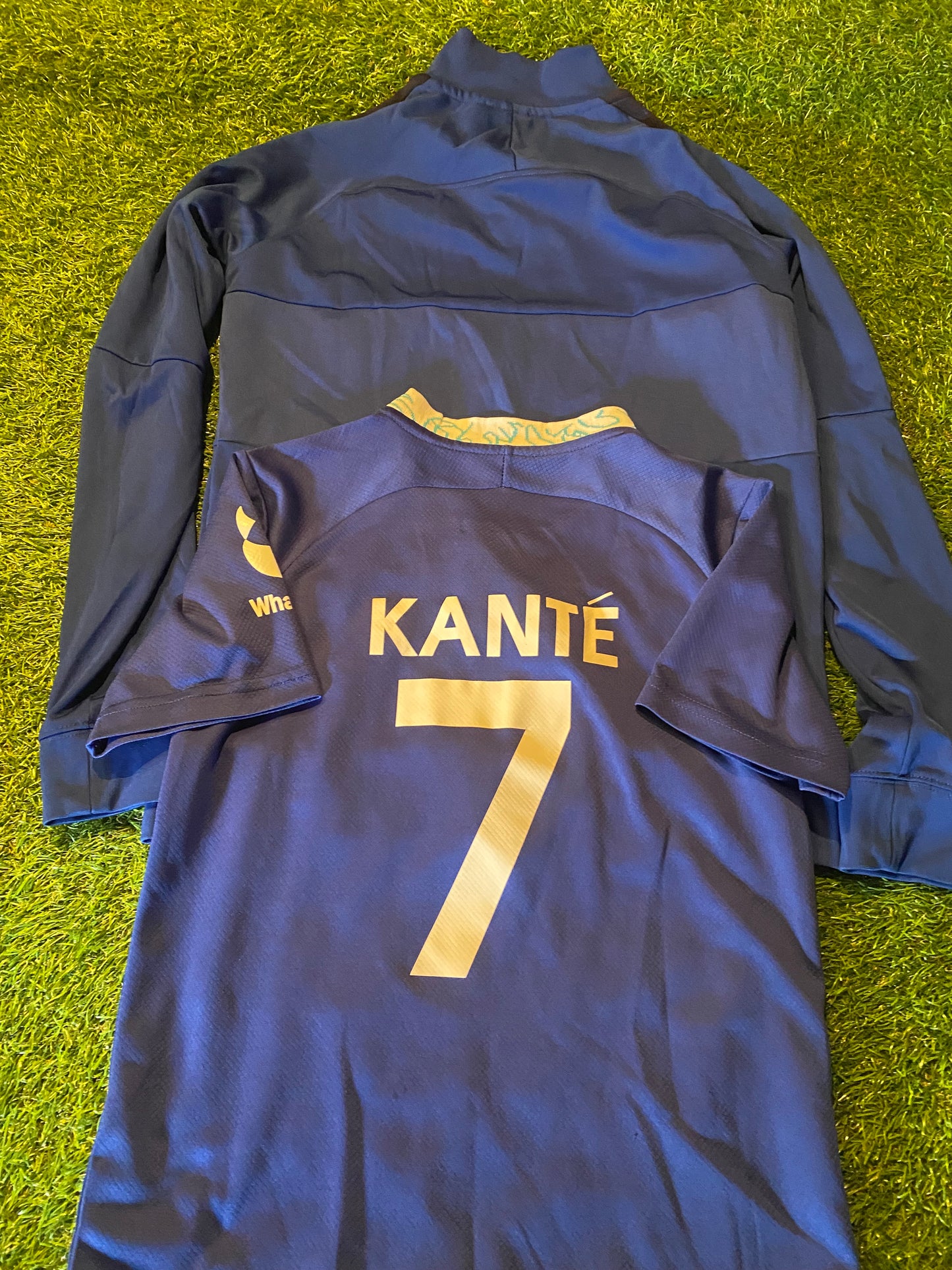 Chelsea FC Football Large Boys 10-12 Year Old Nike Zip Up Jacket & Kante no7 Home Jersey