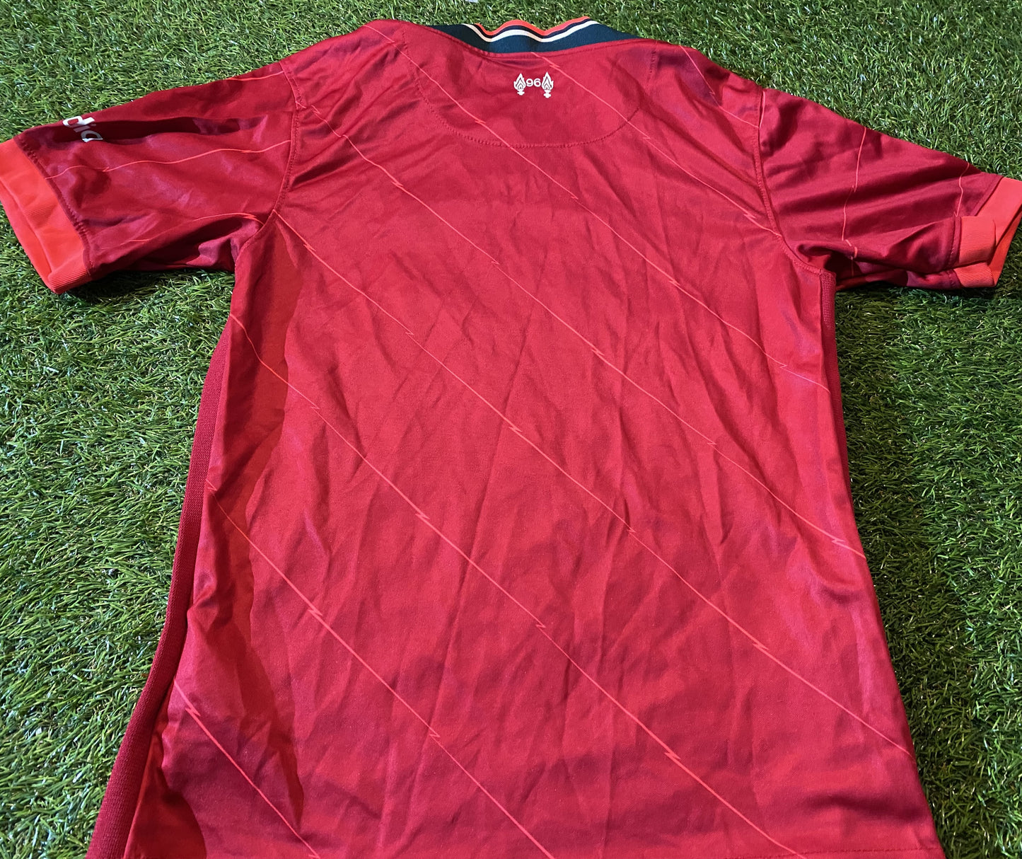 Liverpool FC England Football Medium Boys 9-10 Year Old Nike Made Home Jersey
