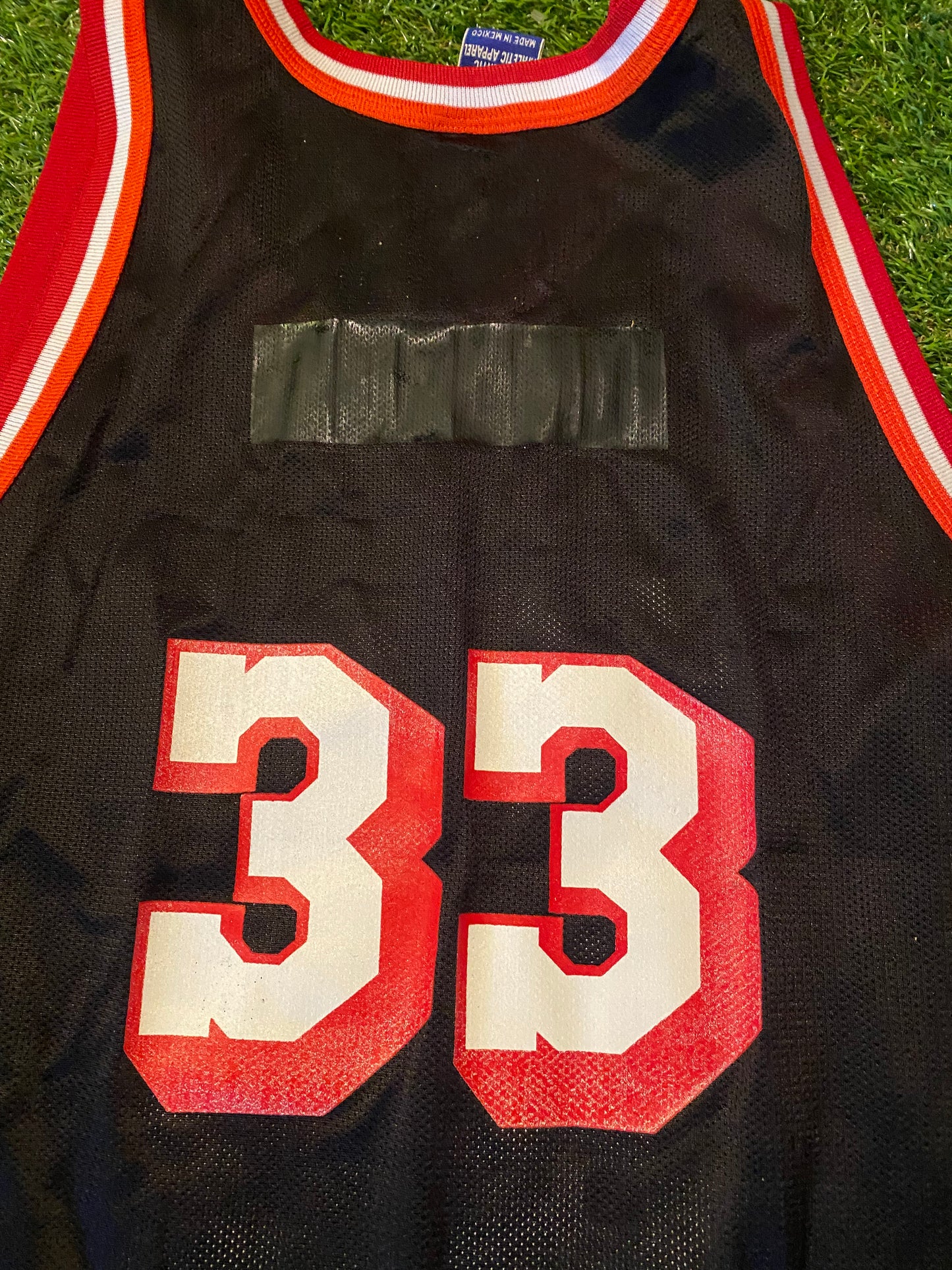 Miami Heat USA NBA Basketball Medium Mans Champion Made no 33 Jersey