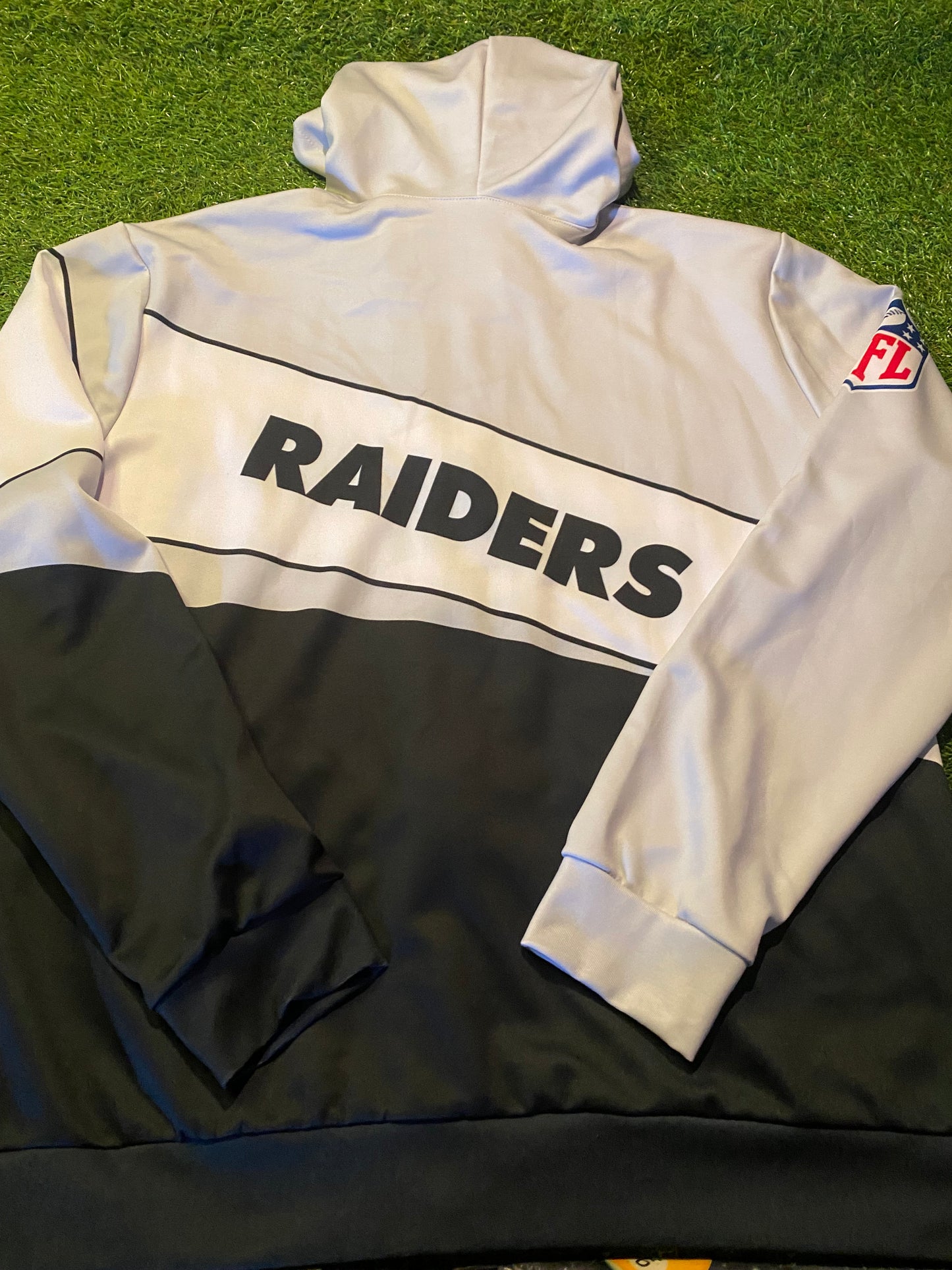 Las Vegas Raiders USA NFL American Football XL Extra large Mans Zip Up Hoody Hooded Top
