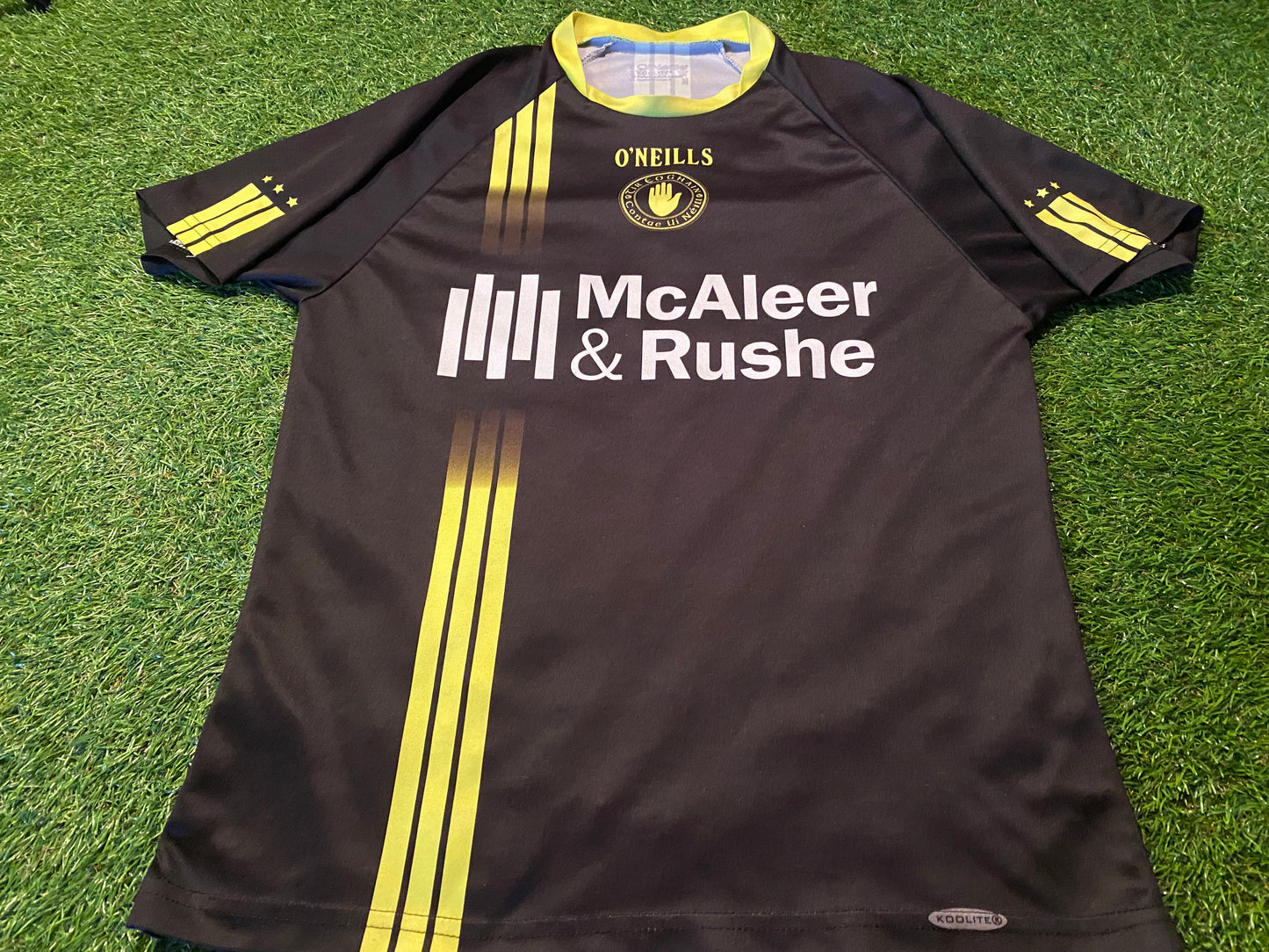 Co Tyrone GAA Gaelic Football Irish Hurling Ireland Medium mans Tight Fit Jersey