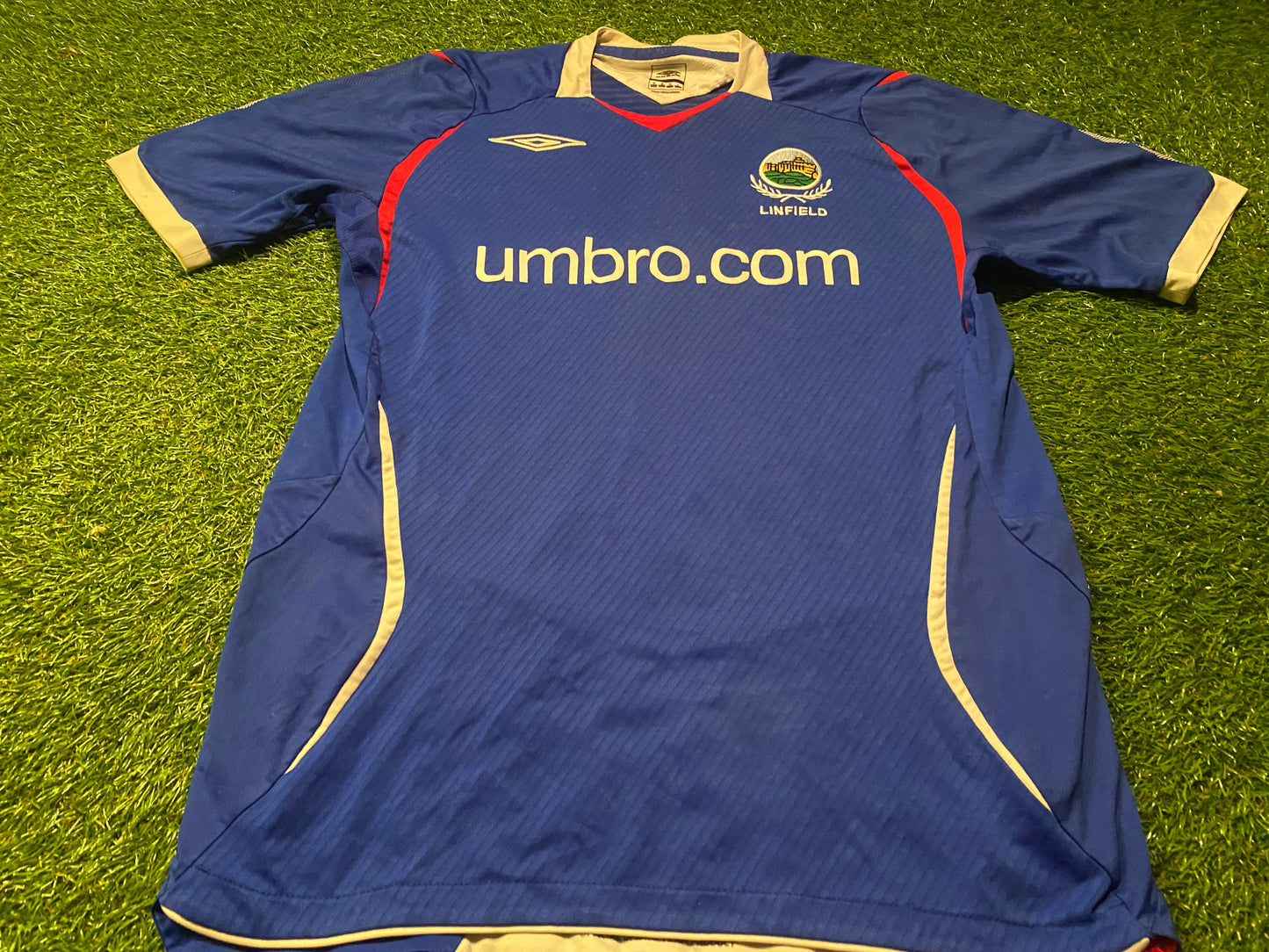Linfield FC Northern Ireland Soccer Football Medium Mans Umbro Made Home Jersey