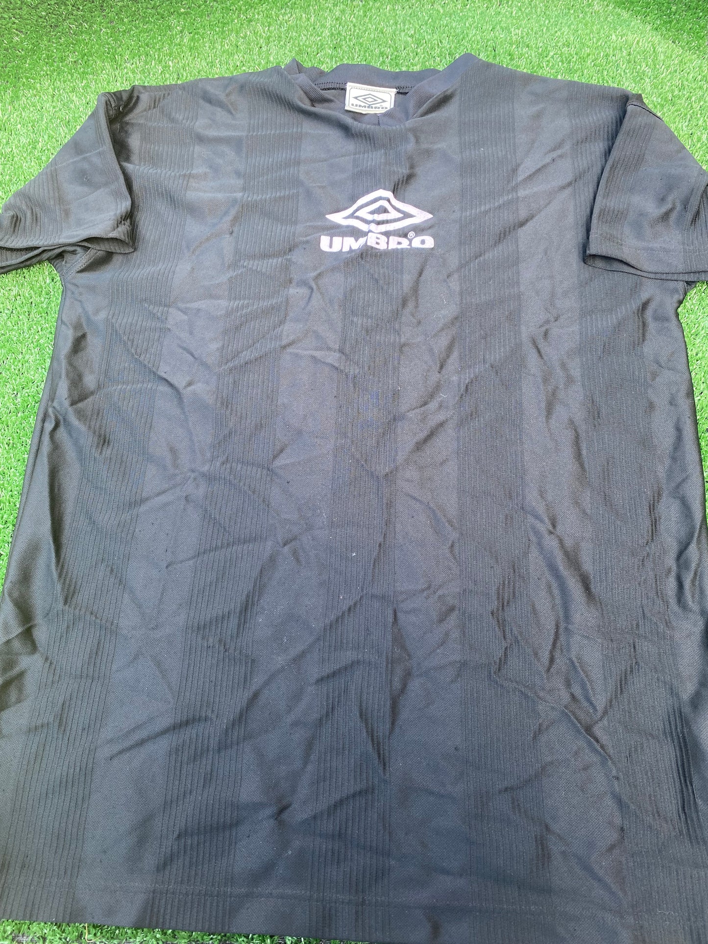 Umbro Made Rare Vintage Clothing XL Extra Large Mans Training Top / Jersey