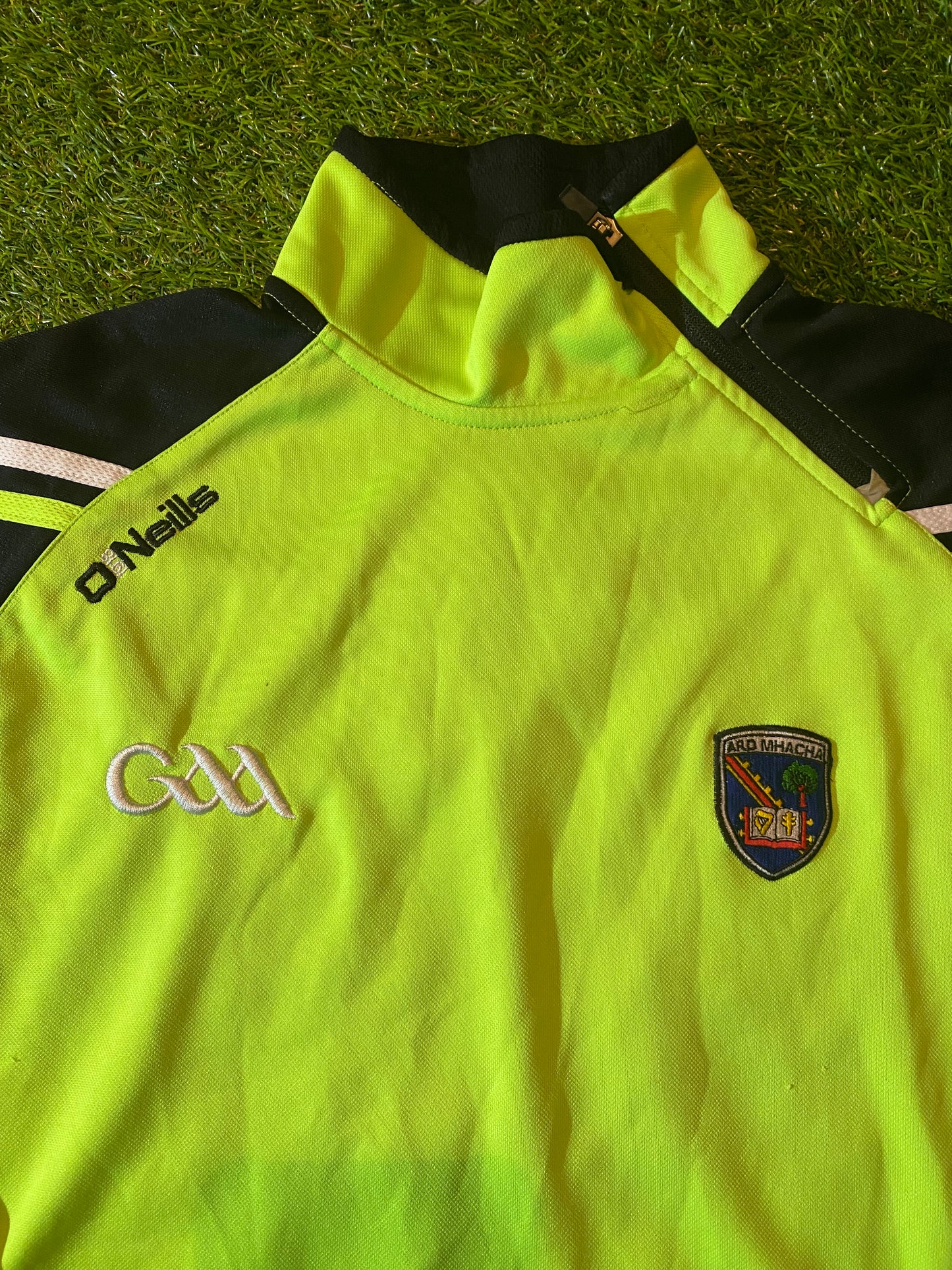 Co Armagh Irish Ireland GAA Gaelic Hurling Football Small Mans Training Type Over Top