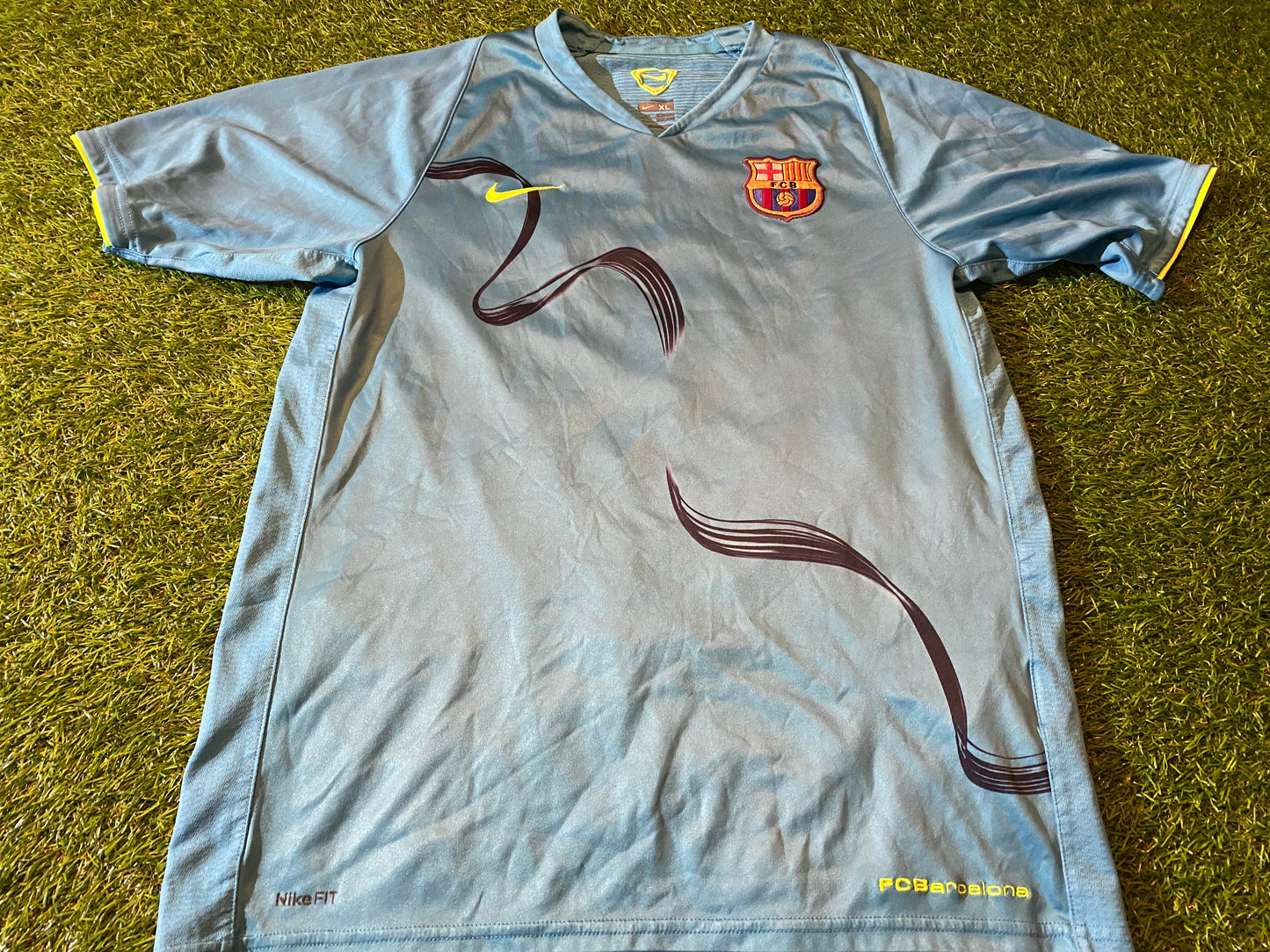 FCB Barcelona Spain Soccer Football XL Boys / Youths Vintage Nike Made Leisure Jersey