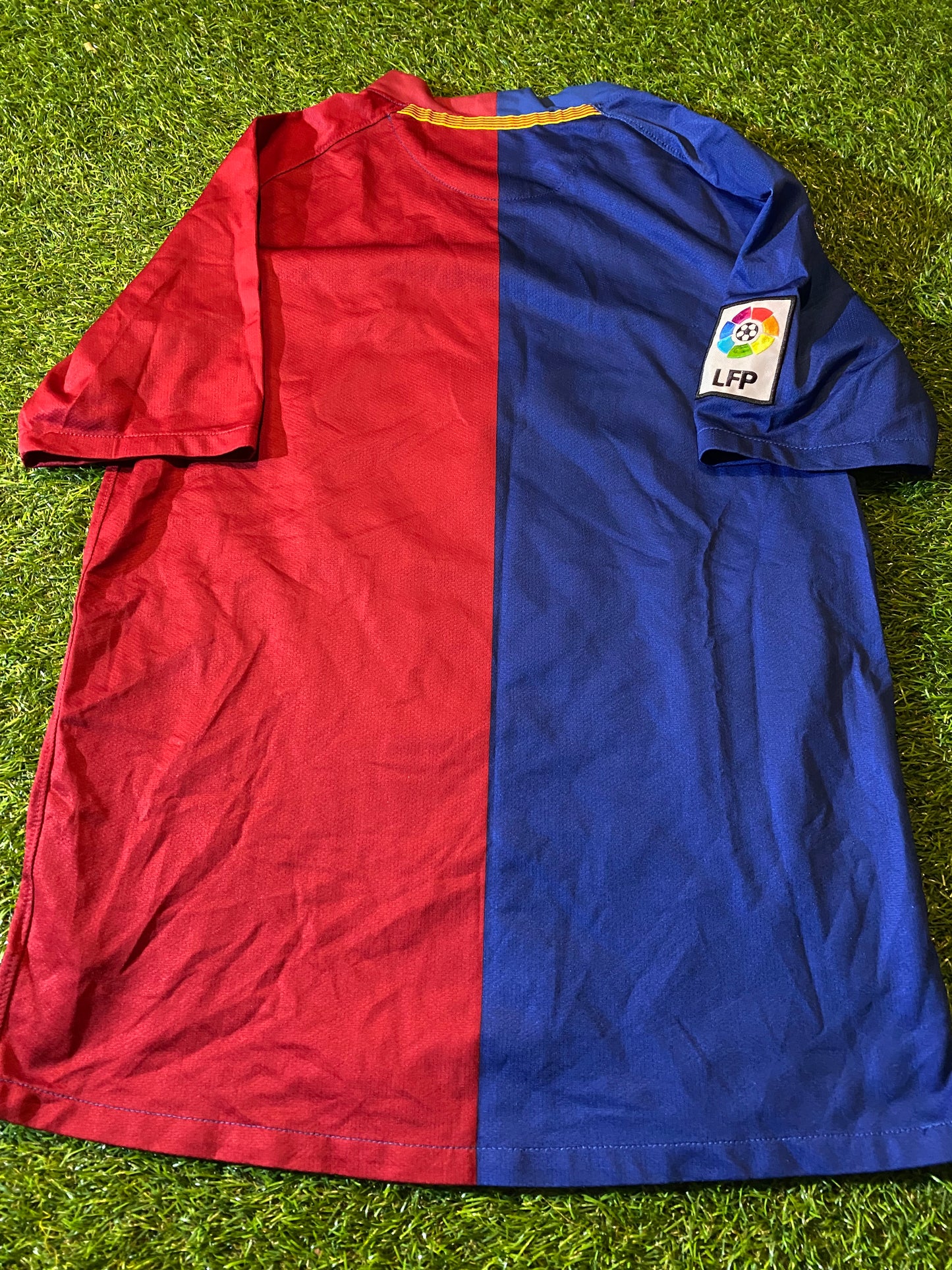 FCB Barcelona Spain Soccer Football XL Boys / Youths Vintage Nike Made Home Jersey