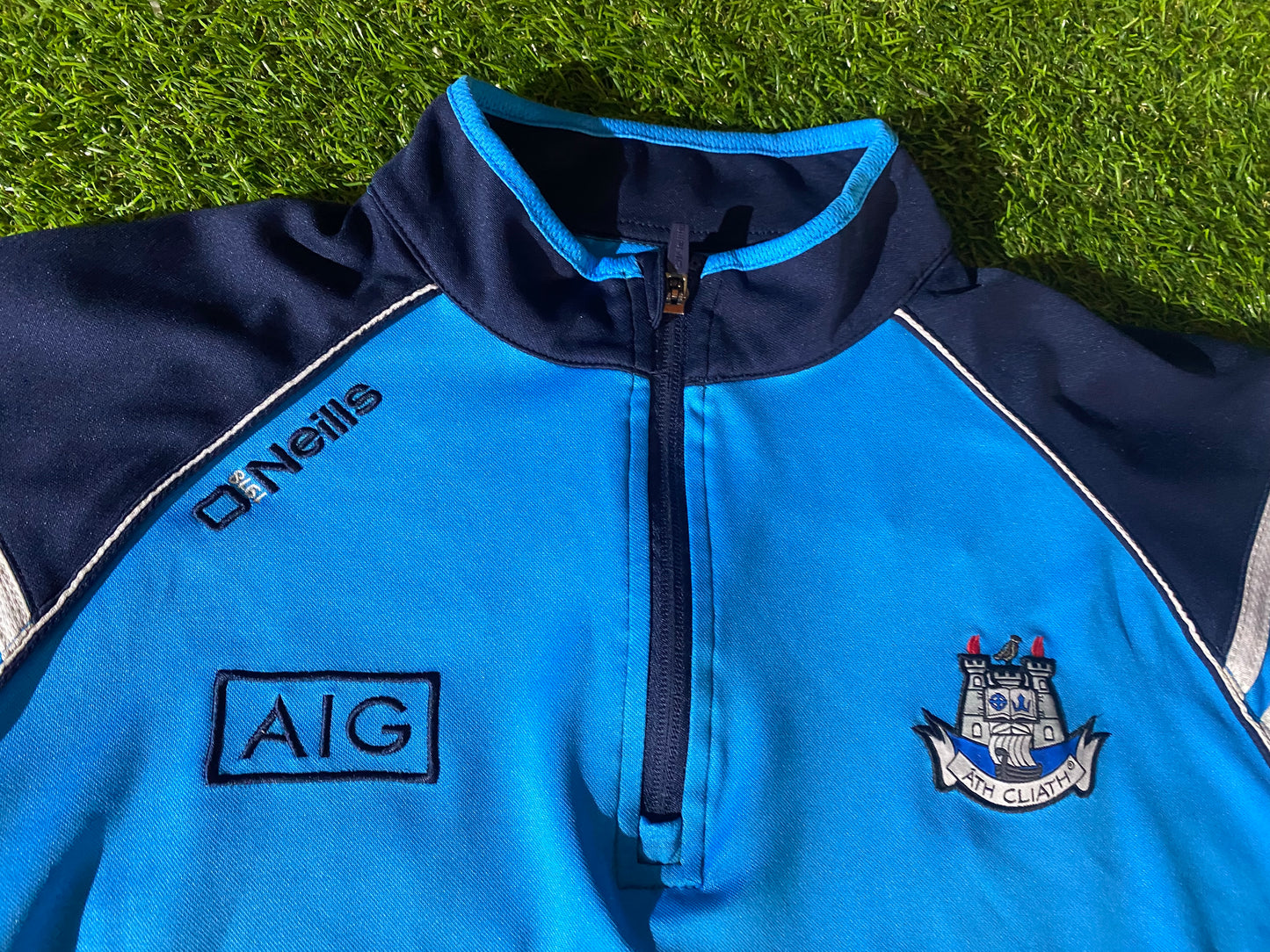 Co Dublin Eire Sth Cliath Ireland GAA Gaelic Football Hurling Medium Mans Over Top