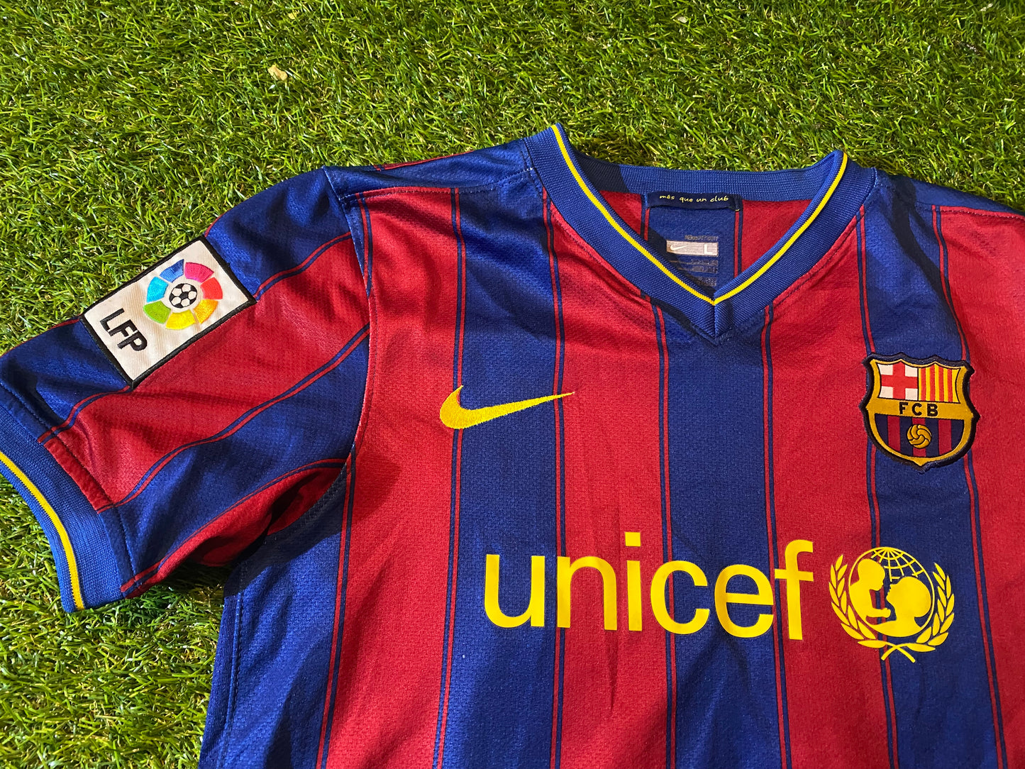 FCB Barcelona Spain Espana Football Large Boys 10-12 Year Old Nike Messi no10 Home Jersey