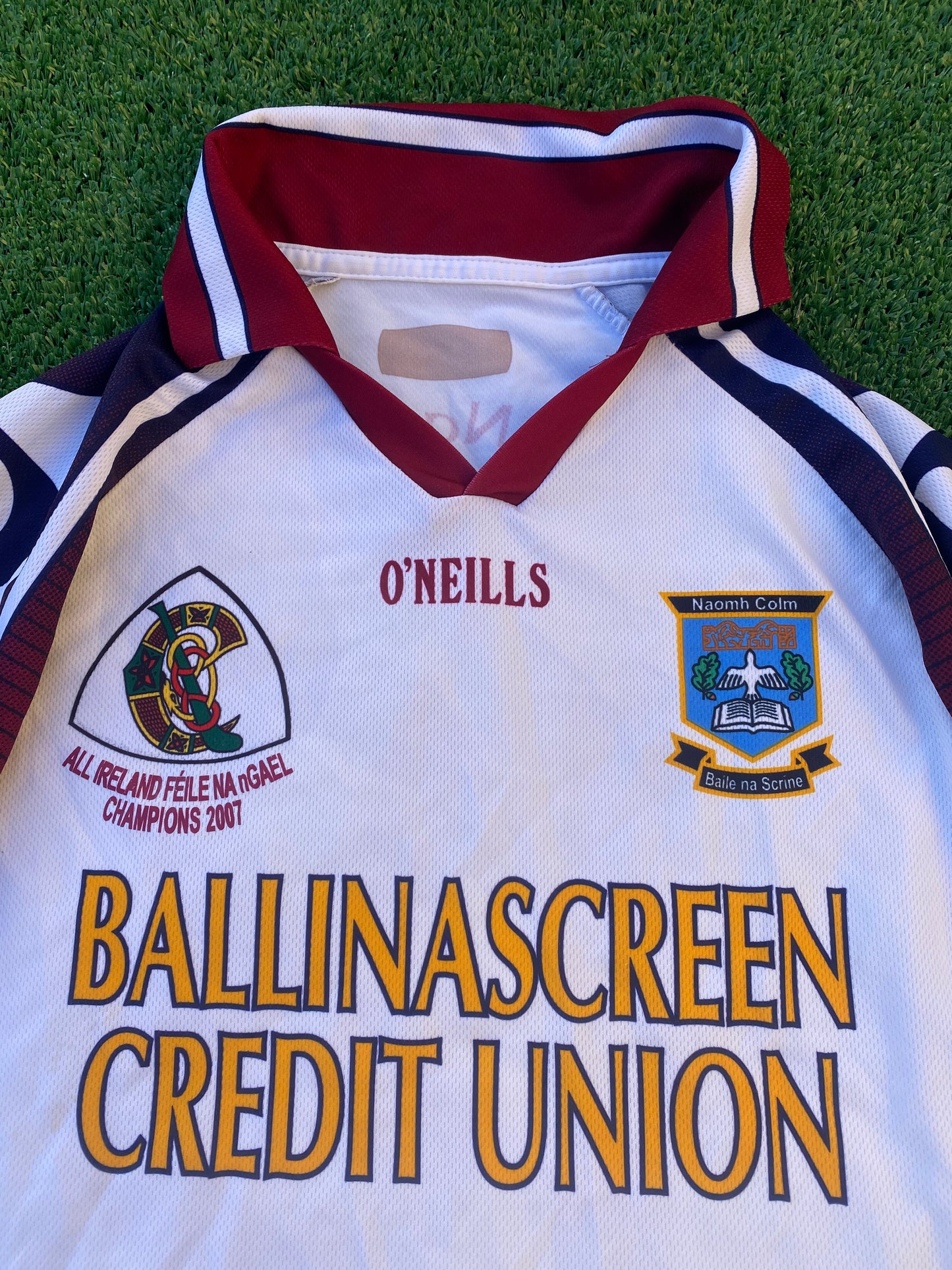 St Colm's Ballinascreen Eire Ireland Womans Females GAA Gaelic Football Hurling Size 12 no18 Jersey