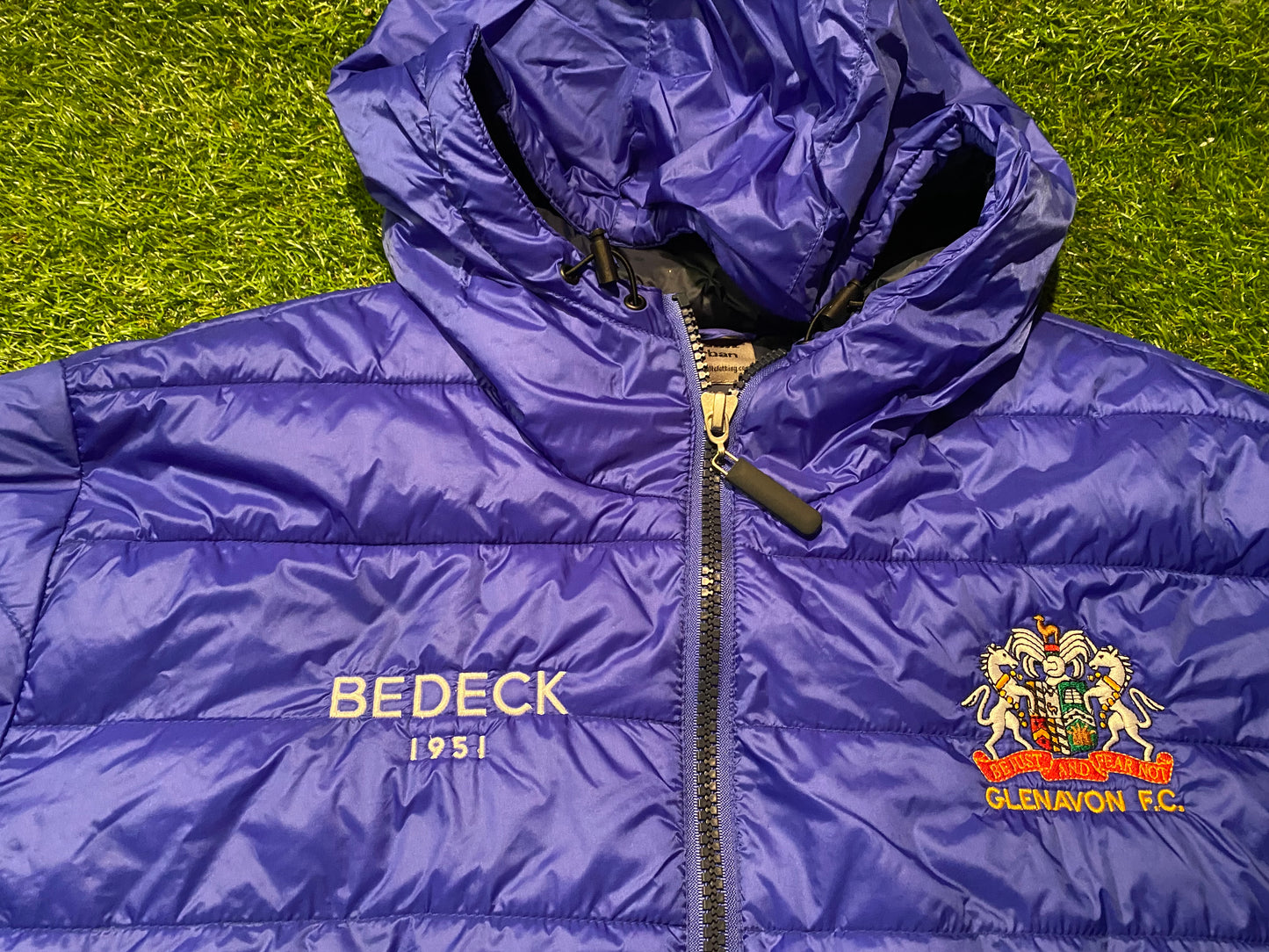 Glenavon FC Northern Ireland Football Large Mans Padded Full Zip Up Coat / Jacket