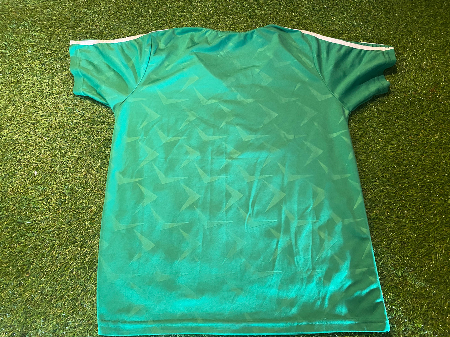Republic of Ireland Football Soccer Medium Mans Remake of 1990 Vintage Style Jersey