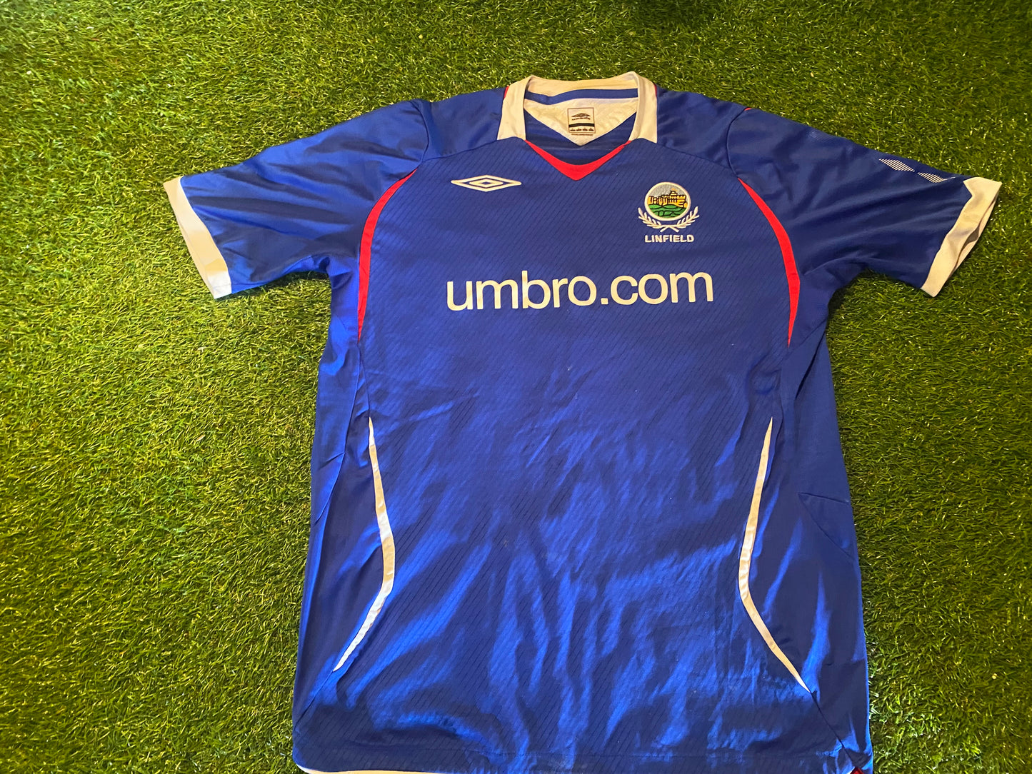 Linfield FC Northern Ireland Football Large Mans Vintage Umbro Home Jersey