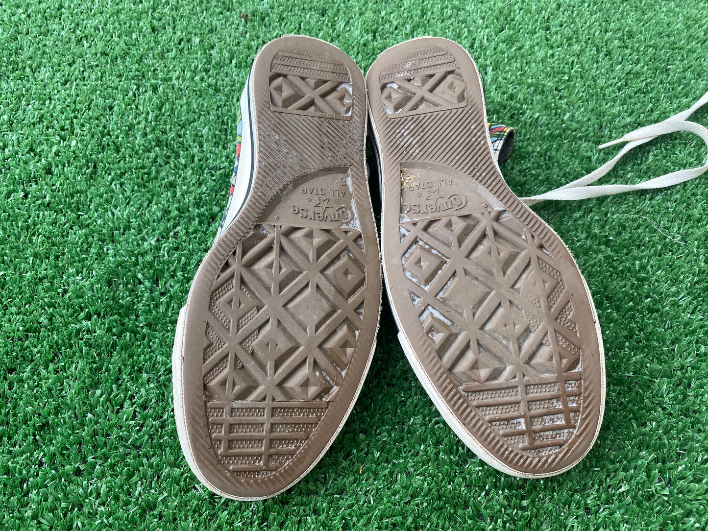 Converse All Star Chuck Taylor Mens UK Size 6 Womans UK Size 8 EU Size 39 Shoes / Trainers