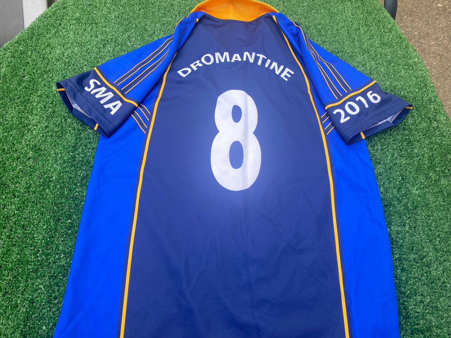 Dromantine Summer Camp Ireland GAA Gaelic Football Hurling Medium Mans No8 Jersey