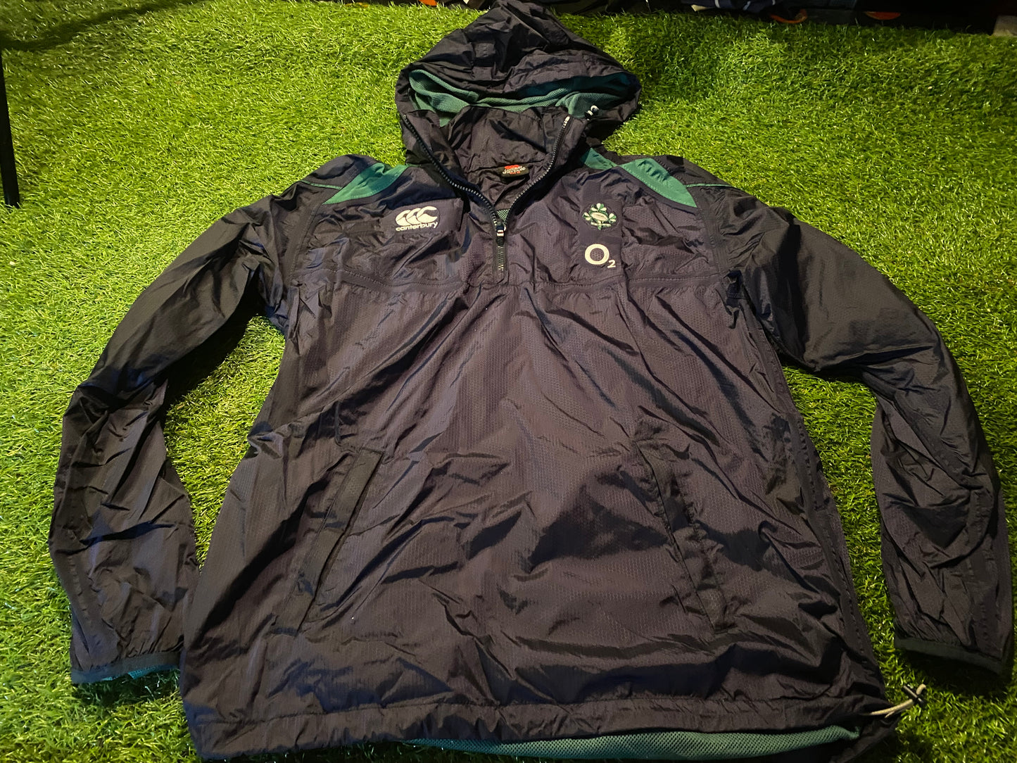 Ireland IRFU Eire Irish Rugby Union Medium Mans Weatherproof Hoody Hooded Jacket