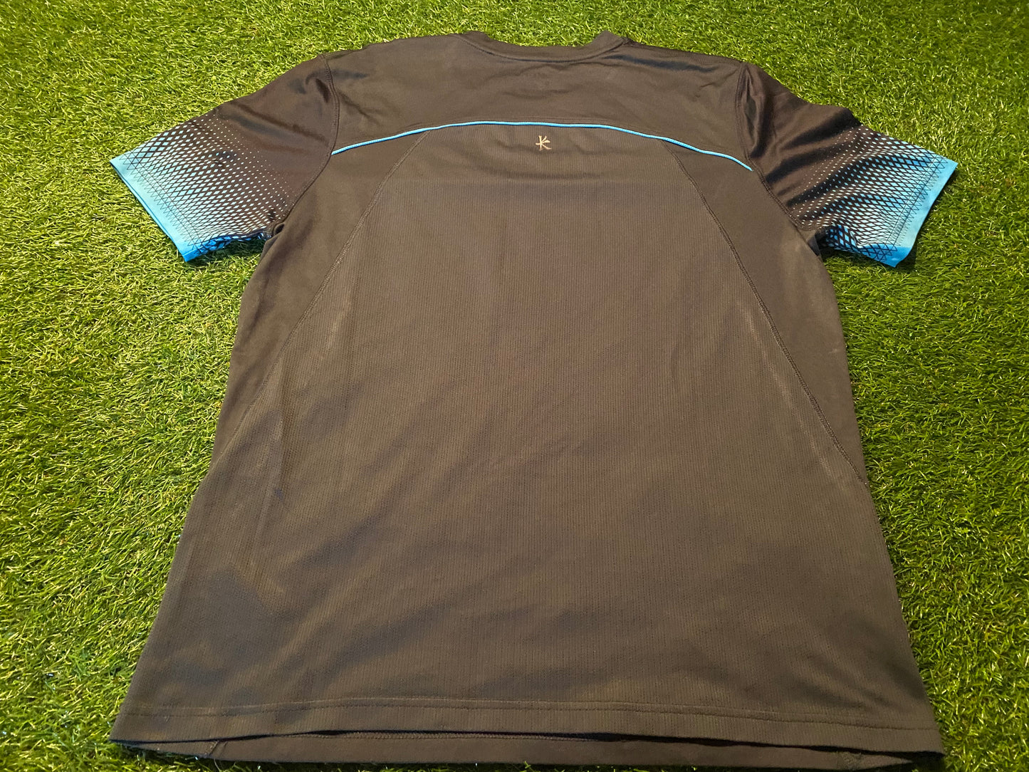 Ulster Northern Ireland Rugby Union Medium Mans Kukri Made Lighter Leisure Jersey