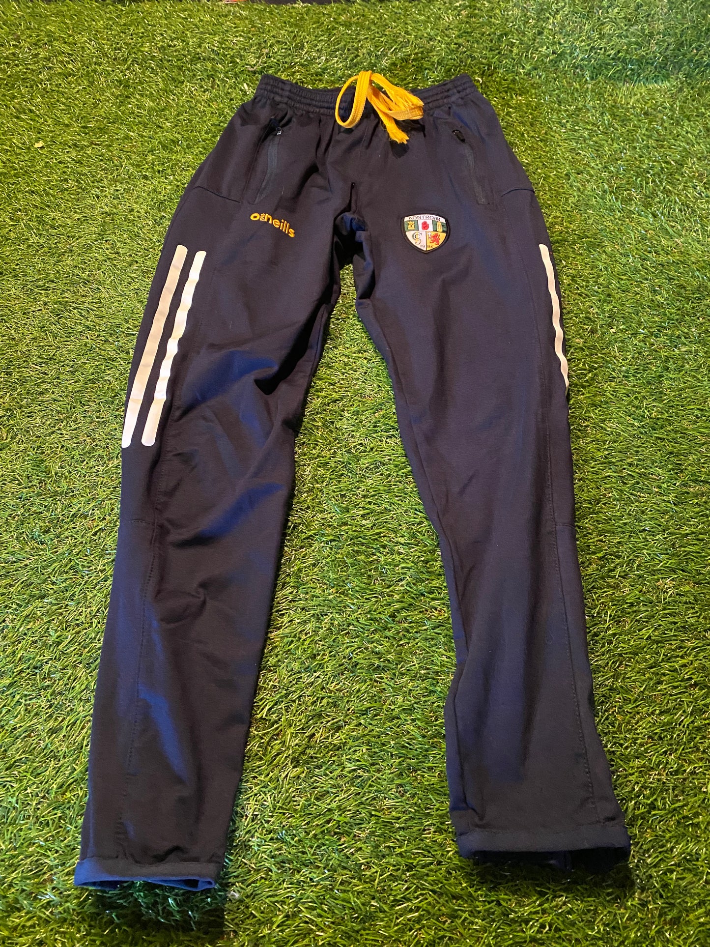 Co Antrim GAA Gaelic Football Ireland Irish Kids Medium Boys / Girls 9-10 Year Old Bottoms